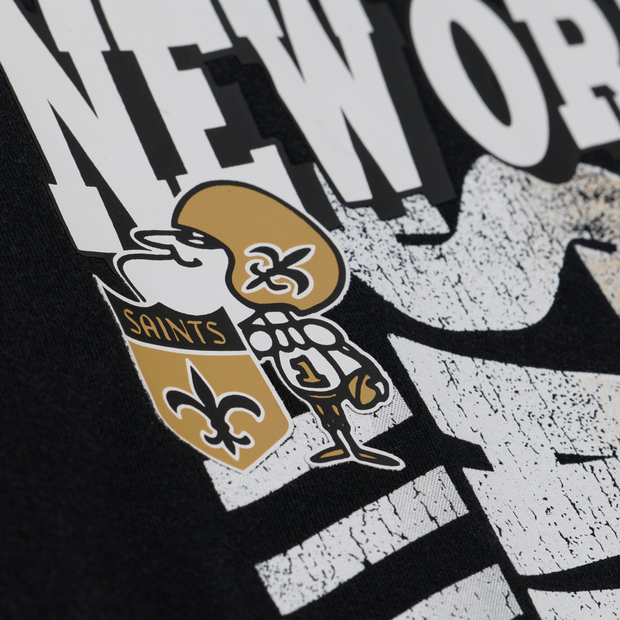 T-shirt court et carré Mitchell & Ness noir pour femme, motif streetwear des Saints de la Nouvelle-Orléans