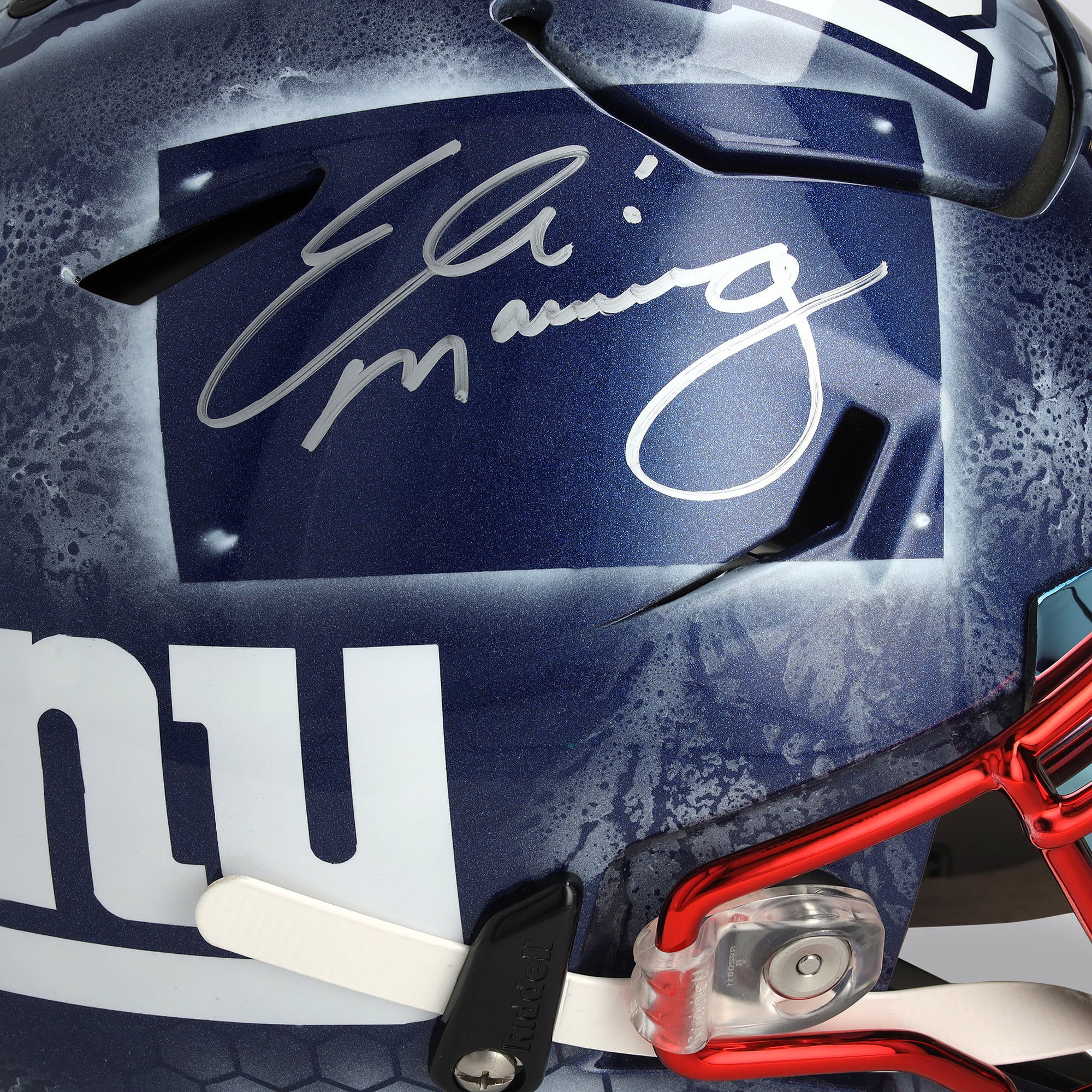 Casque Riddell Speed Flex Authentic autographié par Eli Manning (New York Giants) - Illustration par Art Cabal