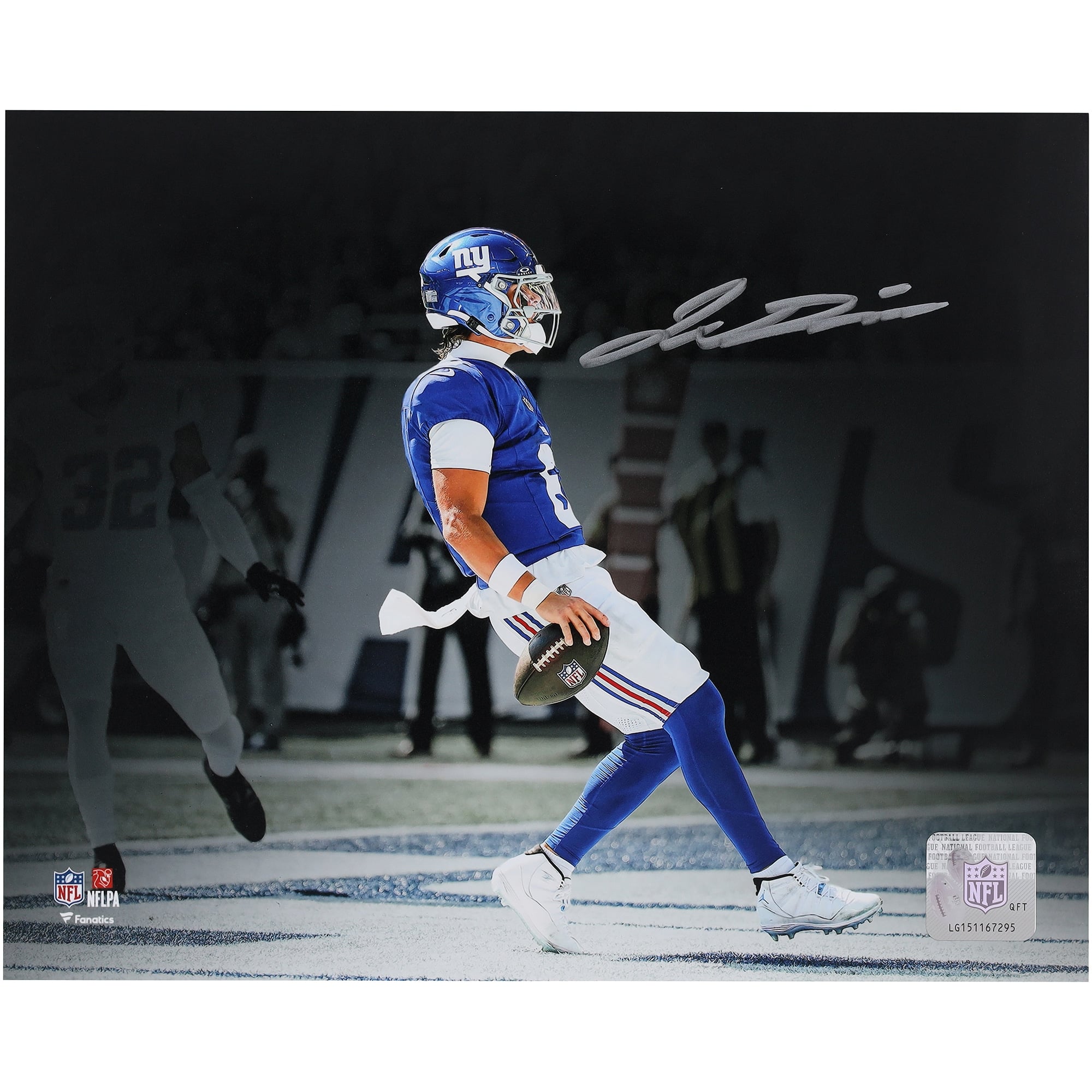Photo dédicacée de Jaxson Dart (New York Giants) - Touchdown Spotlight (20 x 25 cm)