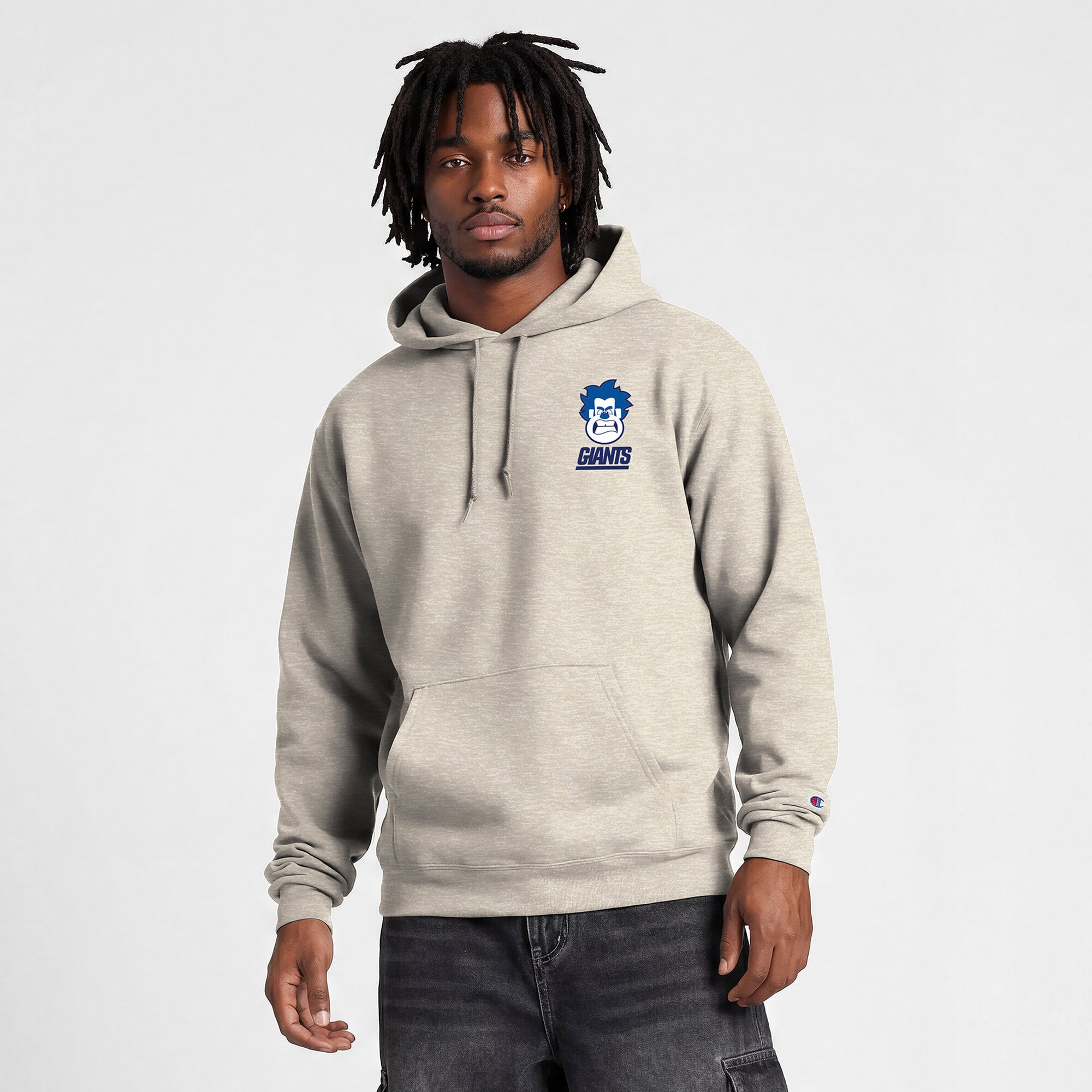 Sweat à capuche Disney x Champion Powerblend Fullback couleur avoine pour homme