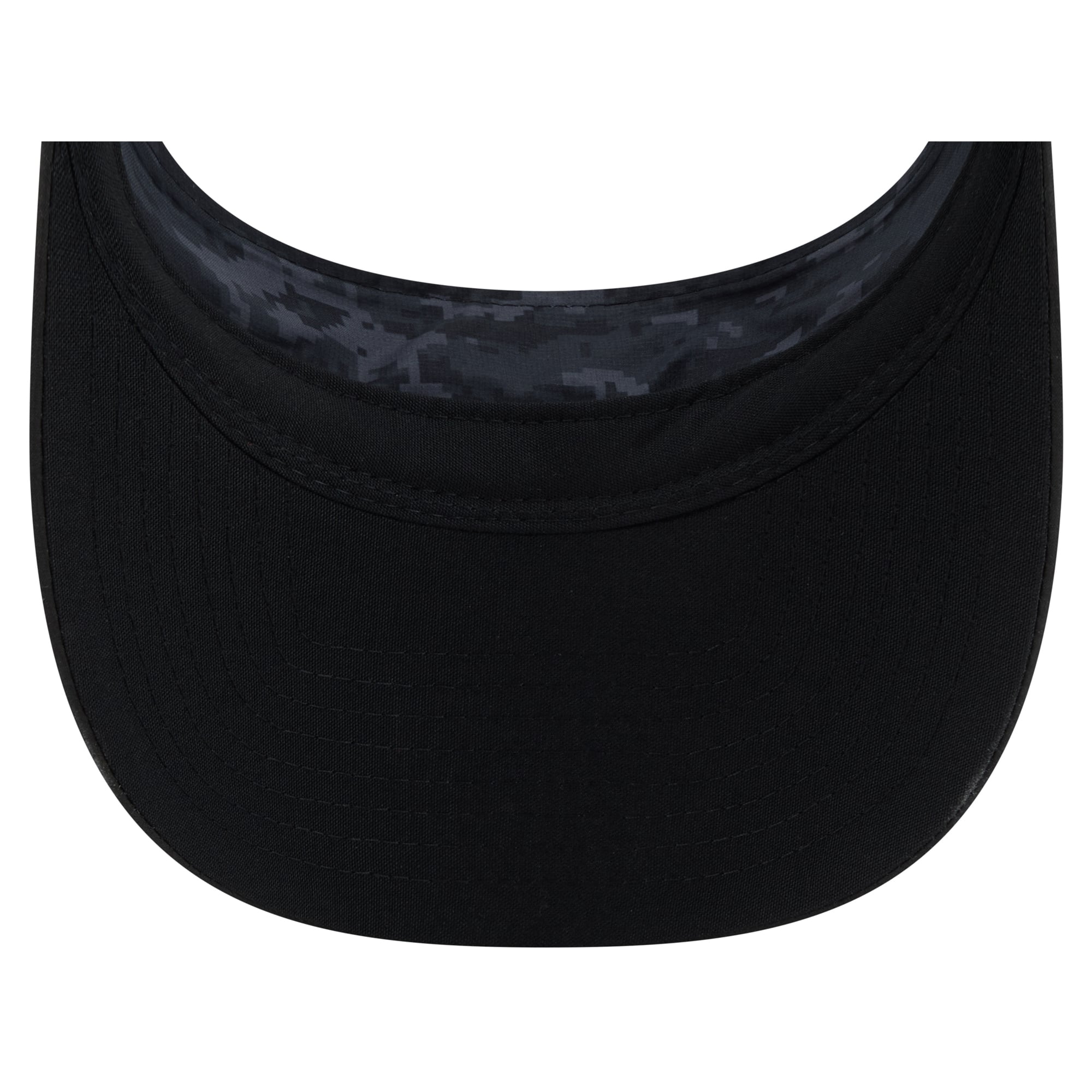 Casquette New Era noire pour homme, modèle New York Giants 2026 Salute To Service, visière ajustable