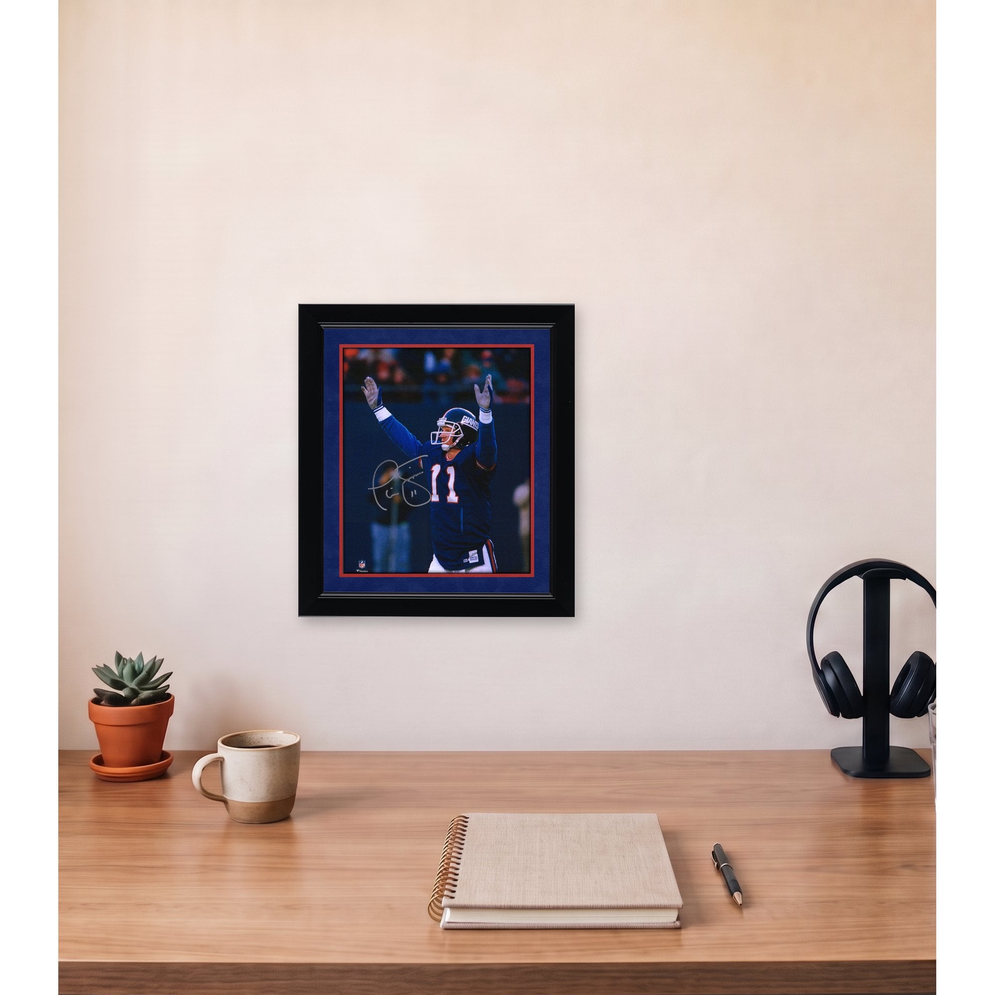 Photo dédicacée de Phil Simms (New York Giants), format 20 x 25 cm, bras levés, en signe de célébration