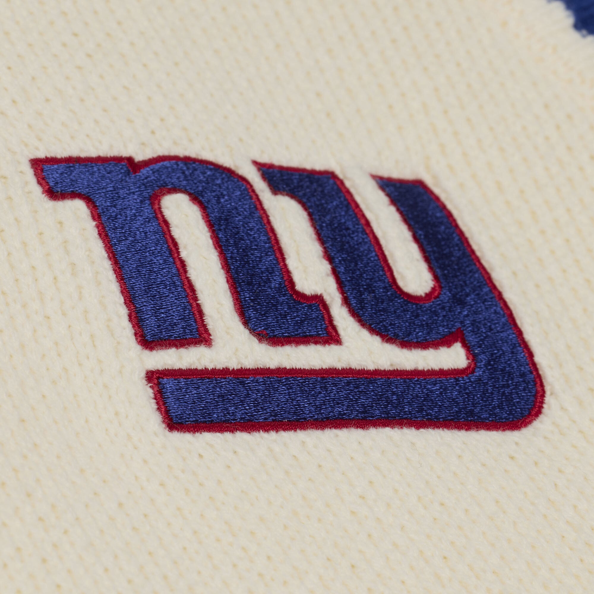 Women's Mitchell & Ness Cream New York Giants Retro Roots V-Neck Sweater Vest