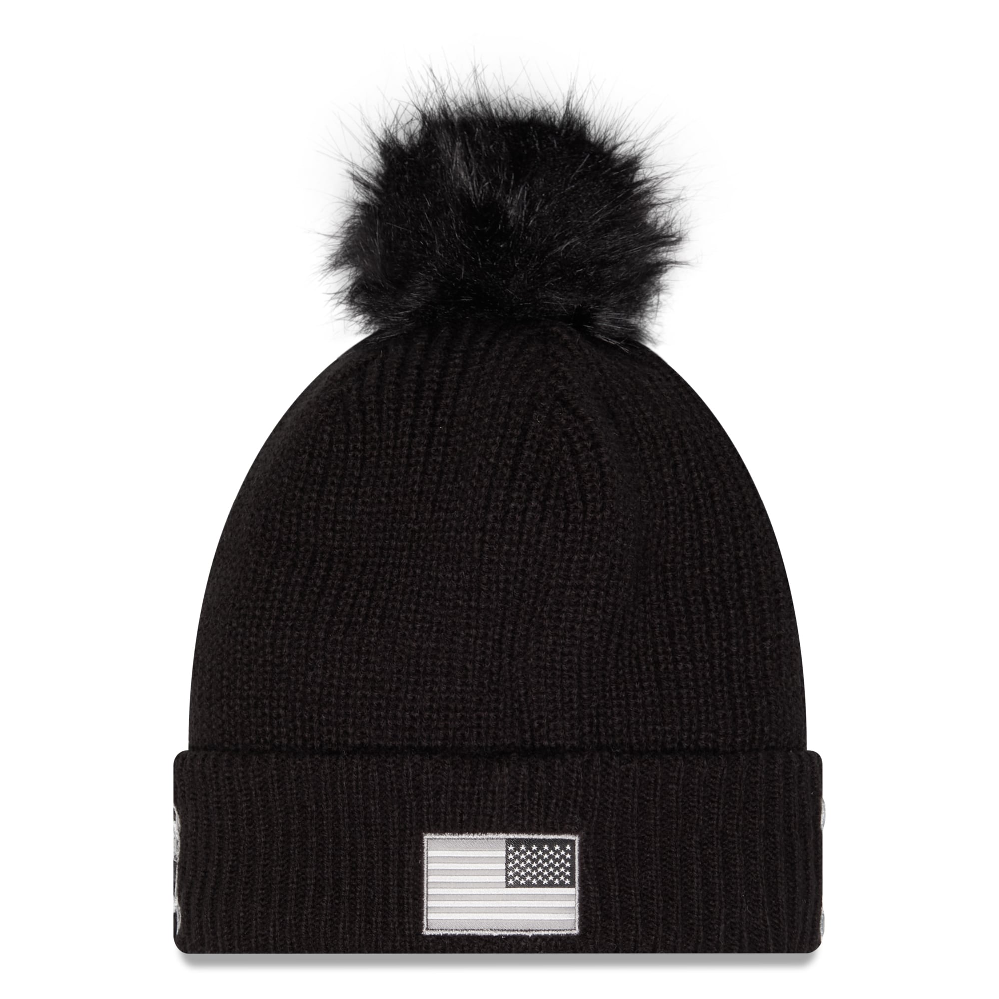 Bonnet à revers New Era noir pour femme, New York Giants 2026 Salute To Service, avec pompon