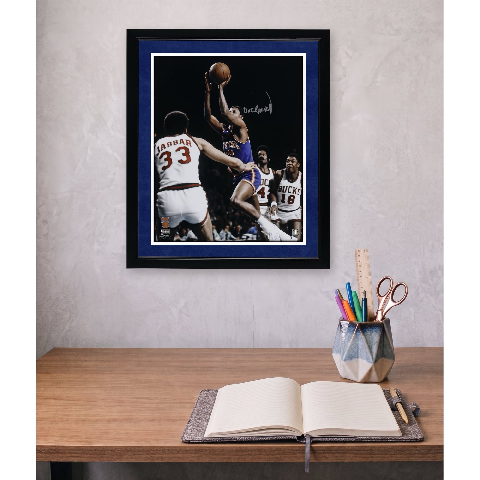 Dick Barnett New York Knicks Autographed 16" x 20" Shooting vs. Bucks Photograph
