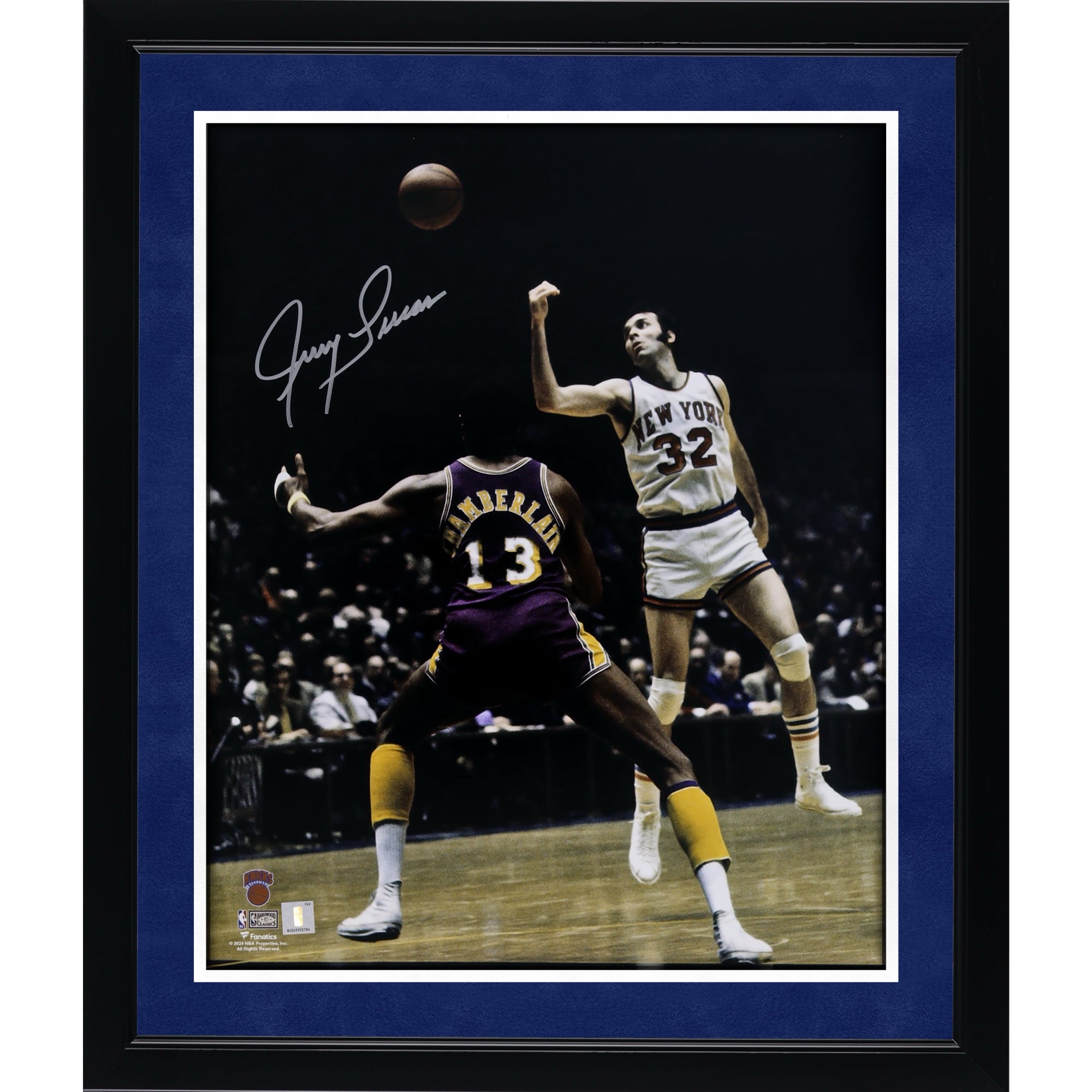 Jerry Lucas New York Knicks Autographed 16" x 20" Passing vs. Los Angeles Lakers Photograph