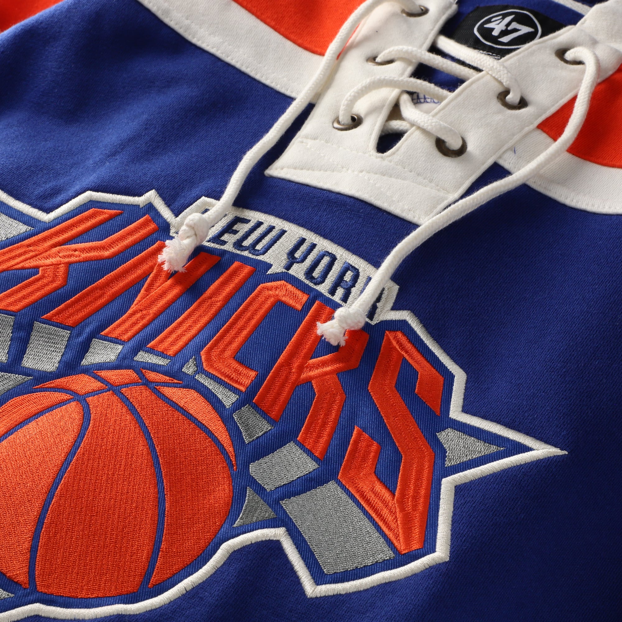 Sweat à capuche en dentelle supérieure '47 Royal New York Knicks pour hommes