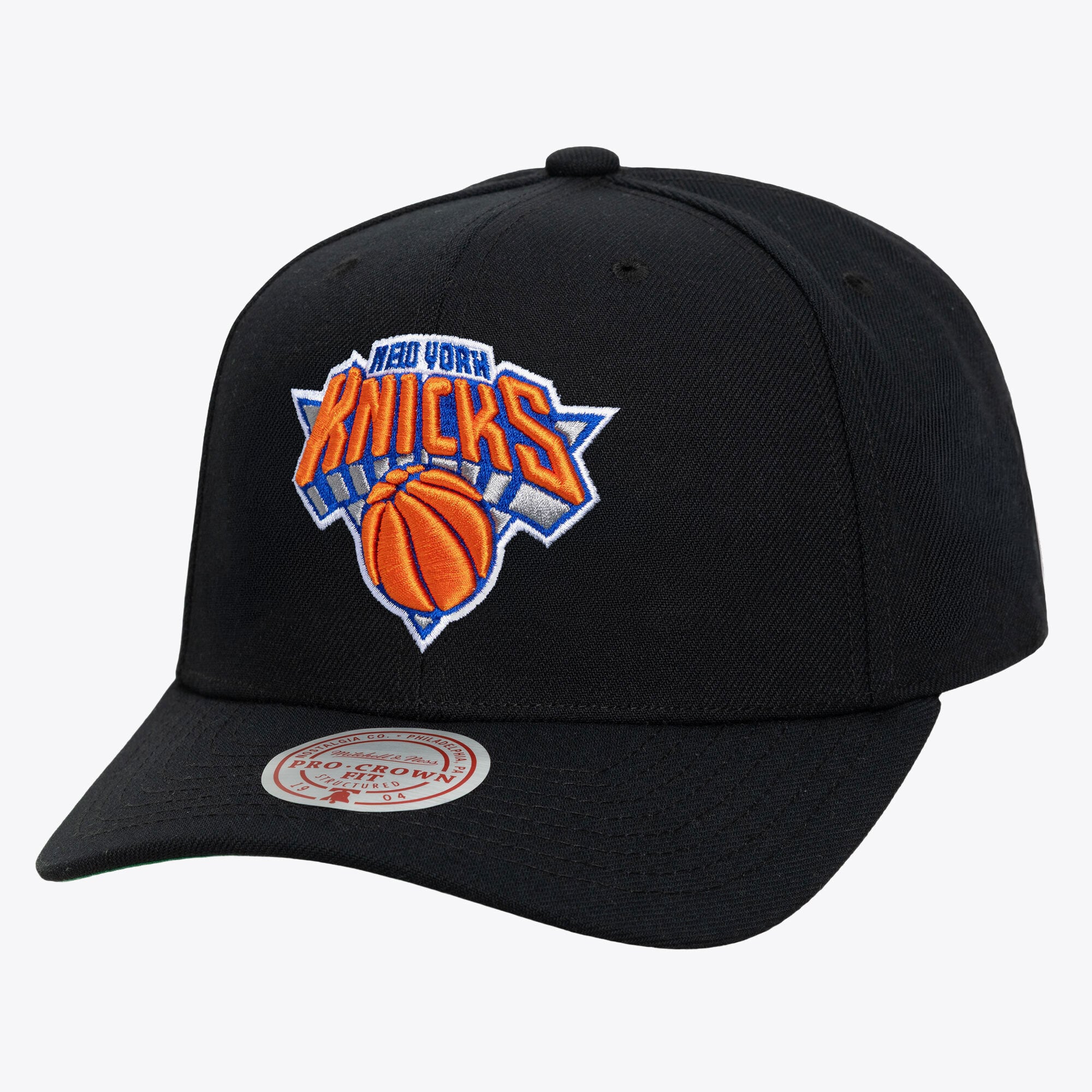 Men's Mitchell & Ness Black New York Knicks Basic Pro Crown Snapback Hat