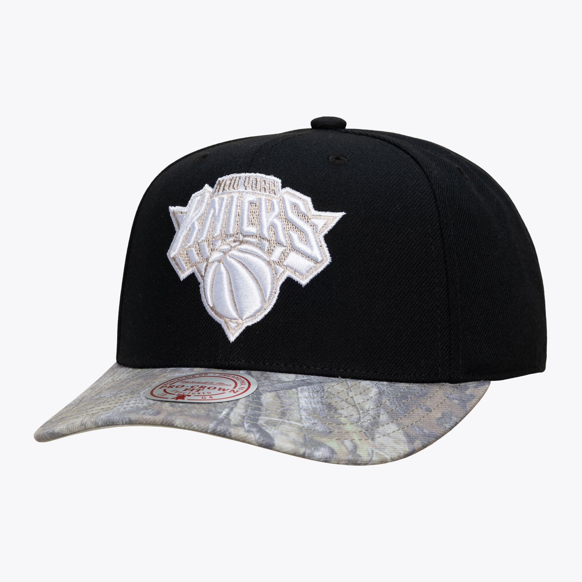 Men's Mitchell & Ness  Black/Camo New York Knicks Midnight Timber Pro Crown Snapback Hat