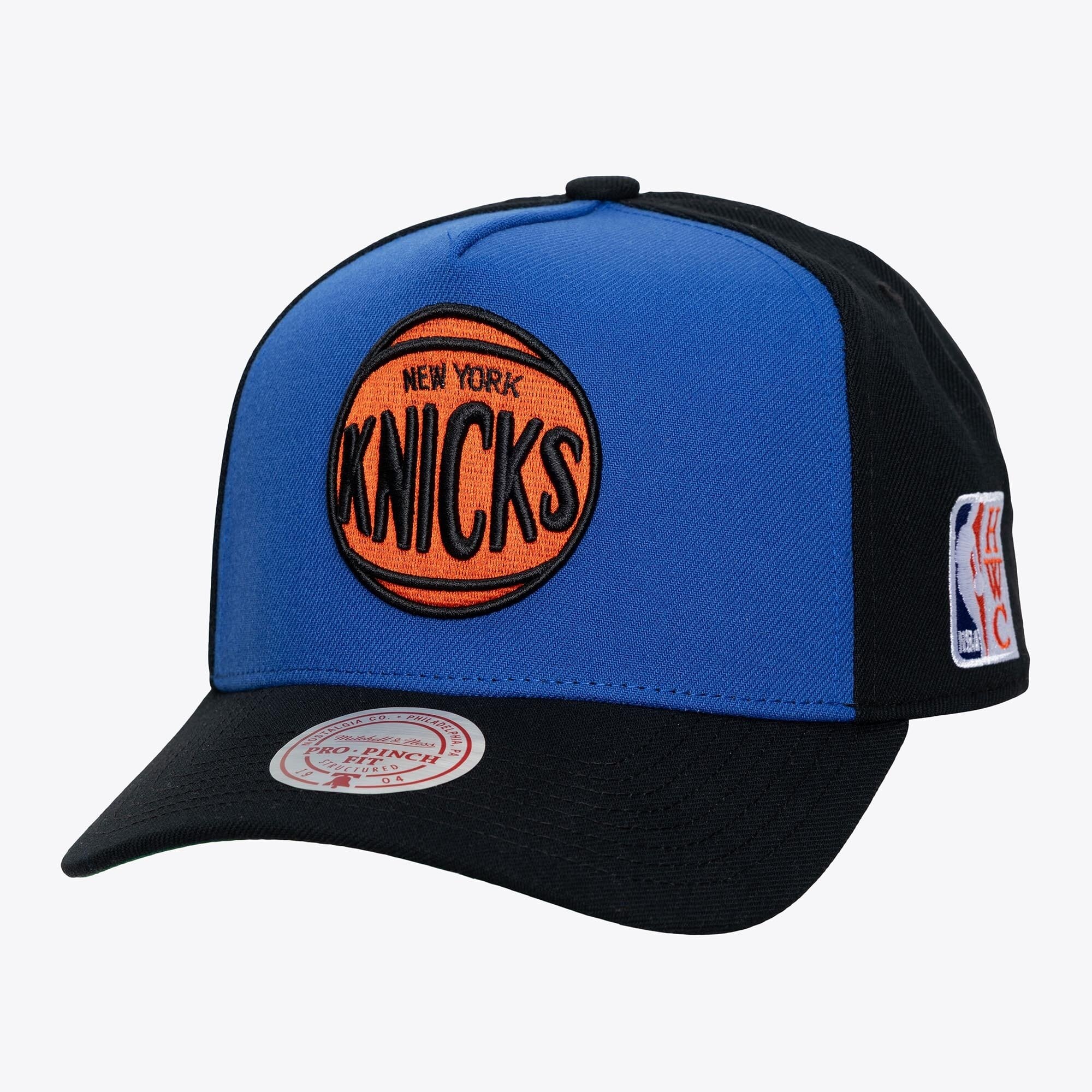 Men's New York Knicks  Mitchell & Ness Blue Legendary Home Pro Pinch Snapback Hat
