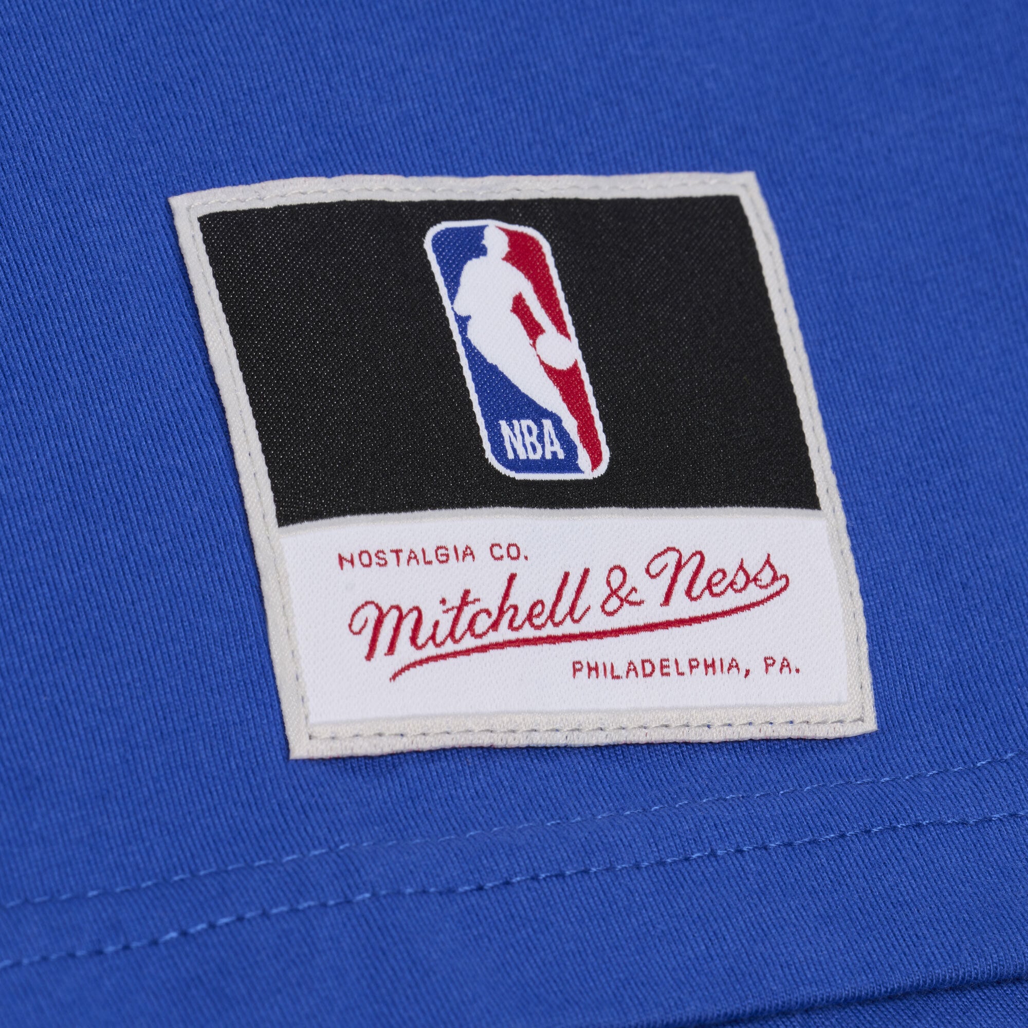 T-shirt à manches longues Mitchell & Ness bleu New York Knicks triple carreau pour homme