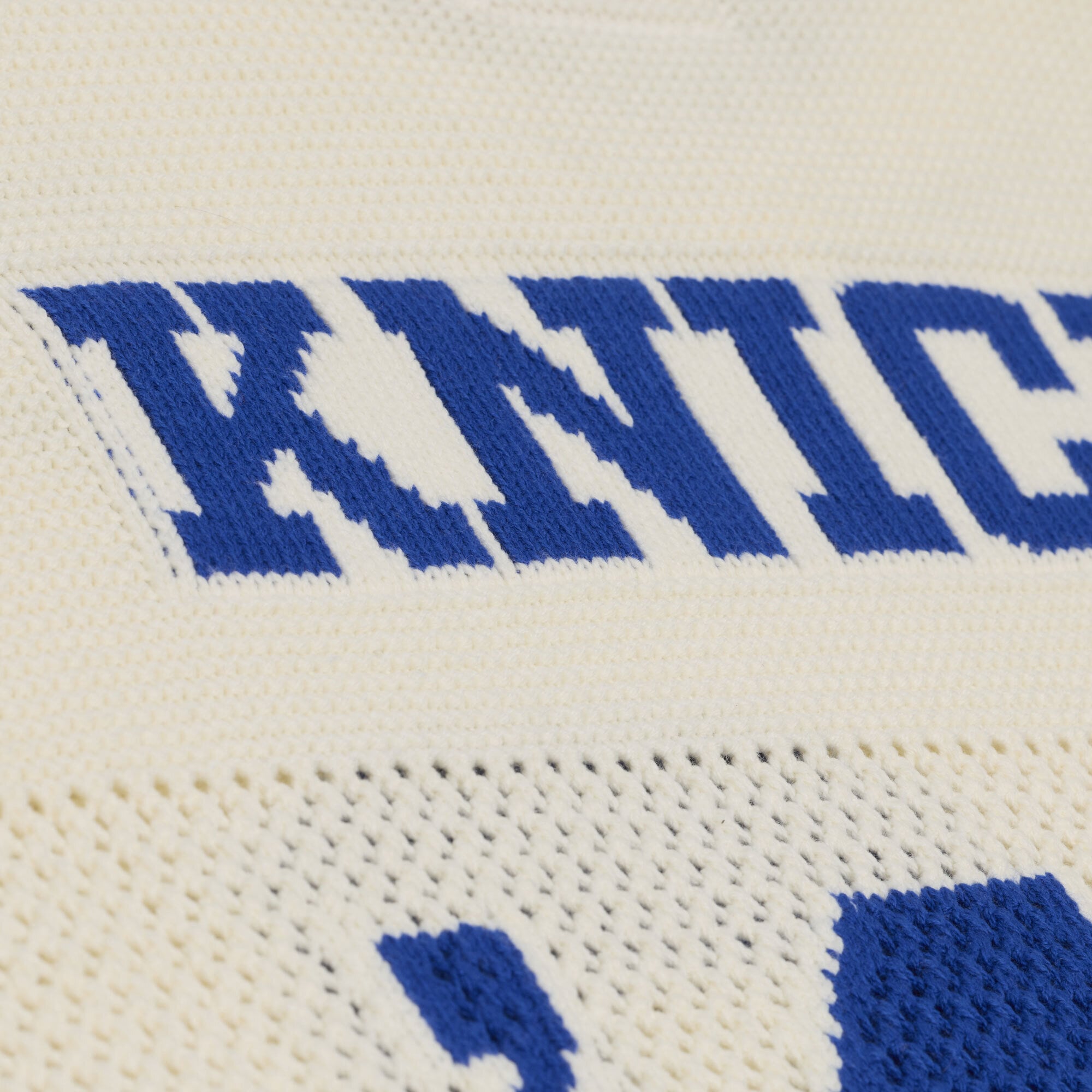 Maillot à manches courtes Mitchell & Ness crème New York Knicks Hardwood Classics Retro Roots pour homme