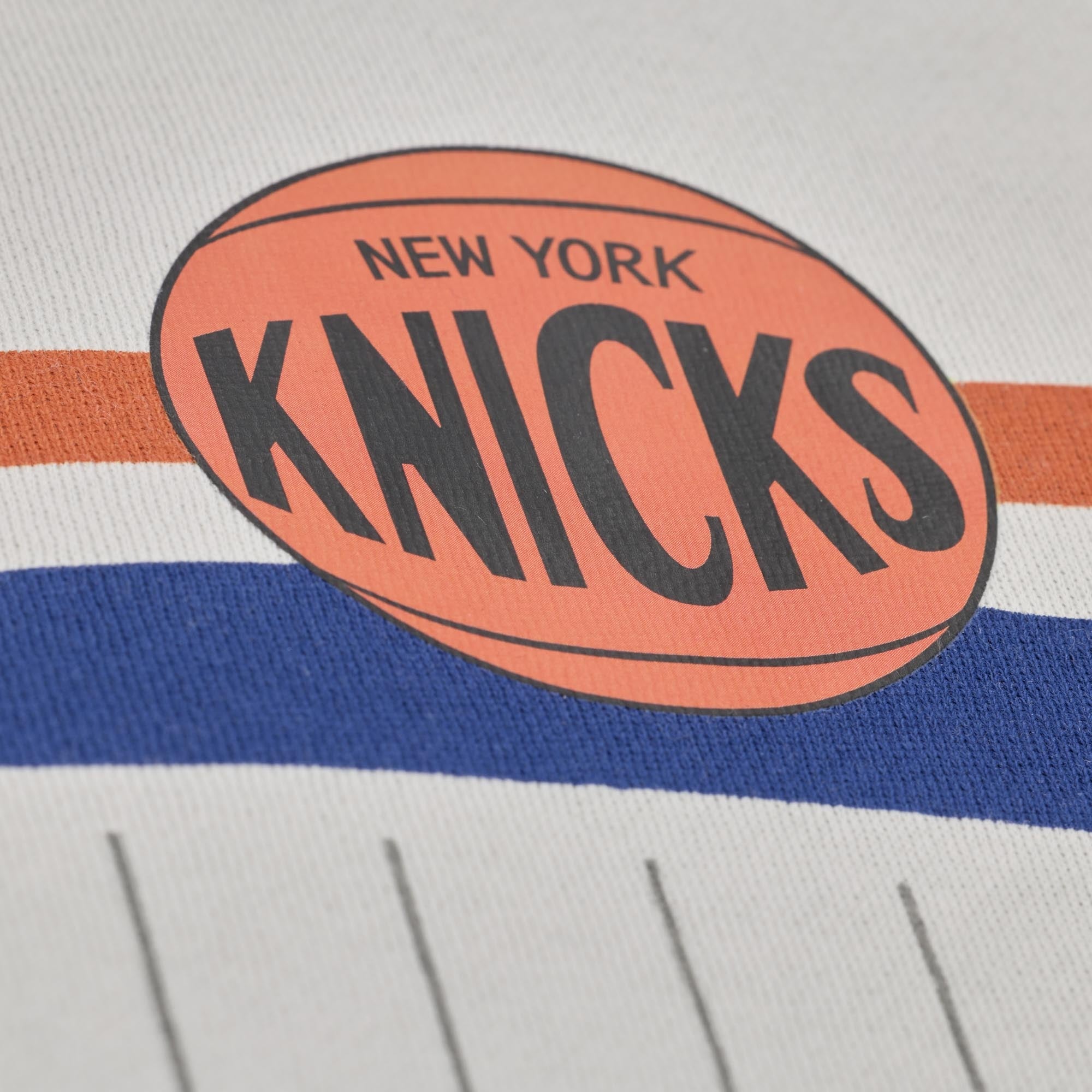 Sweat-shirt à col rond en polaire Mitchell & Ness gris New York Knicks Hardwood Classics Too Maxxed pour homme