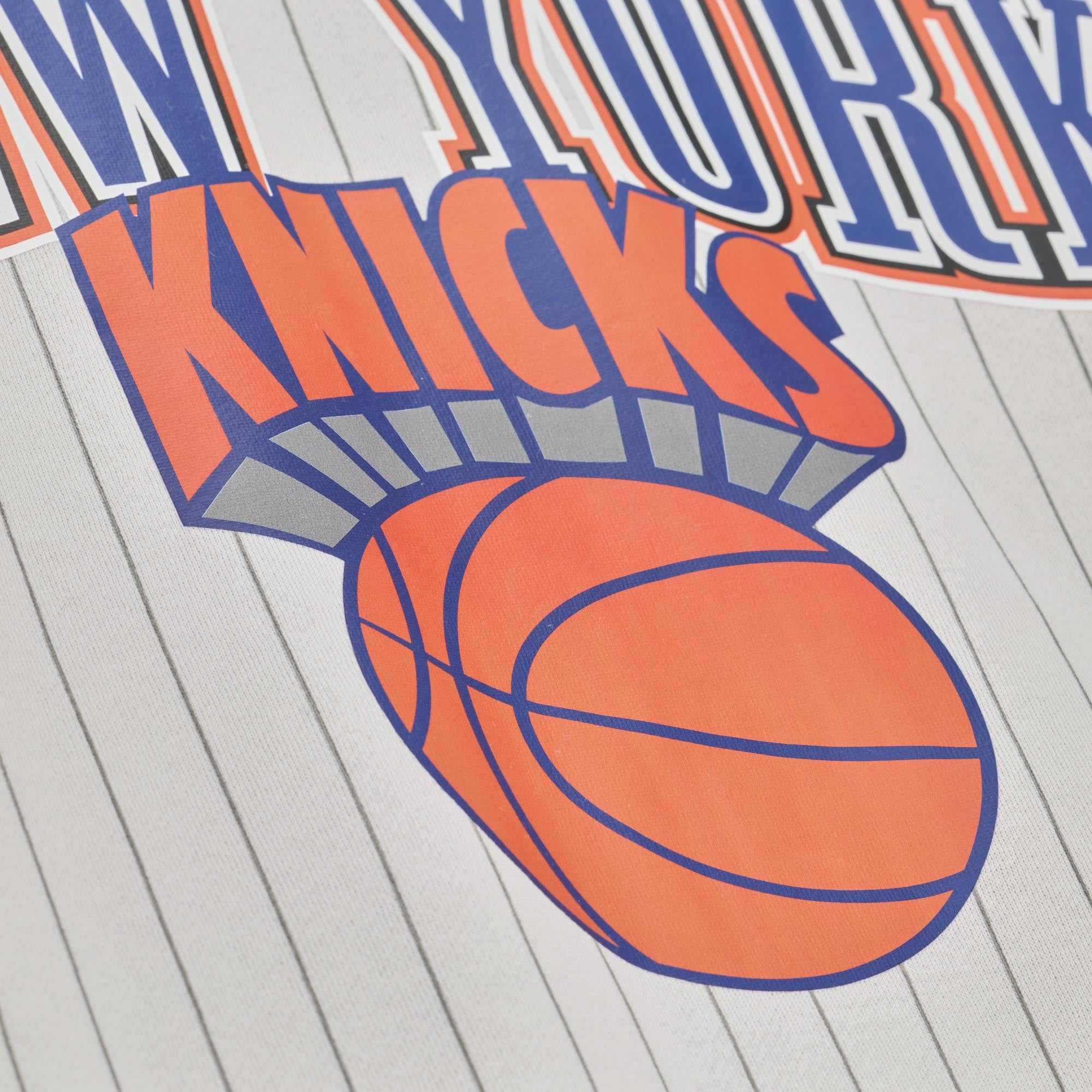 Sweat-shirt à col rond en polaire Mitchell & Ness gris New York Knicks Hardwood Classics Too Maxxed pour homme