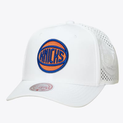 New York Knicks Mitchell & Ness Perfect Lightweight Pro Crown Adjustable Hat - White