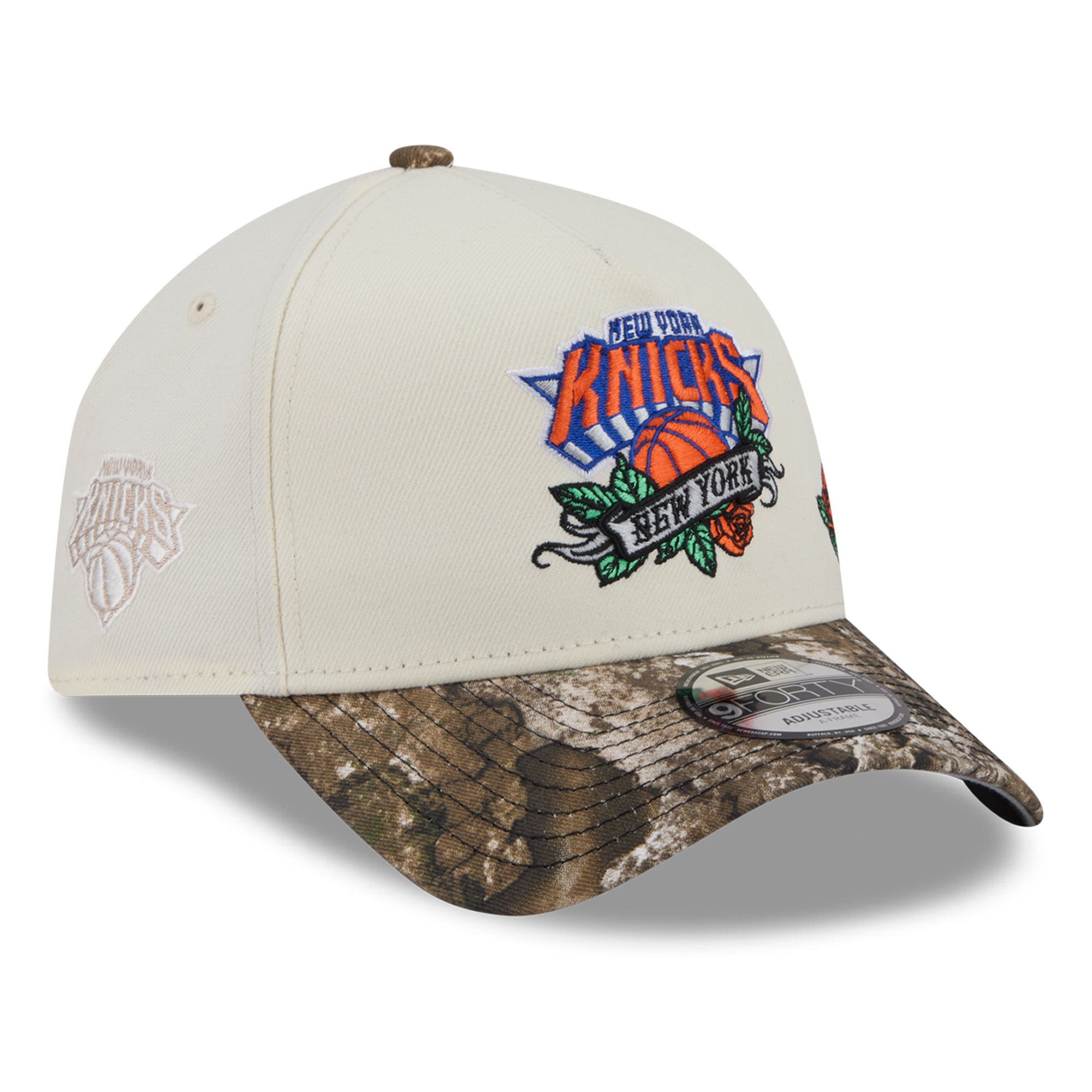 Casquette ajustable New Era 9FORTY A-Frame crème/camouflage New York Knicks Rose Banner pour homme