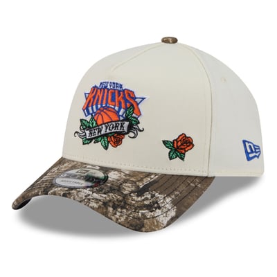  New York Knicks New Era Rose Banner 9FORTY A-Frame Adjustable Hat - Cream/Camo