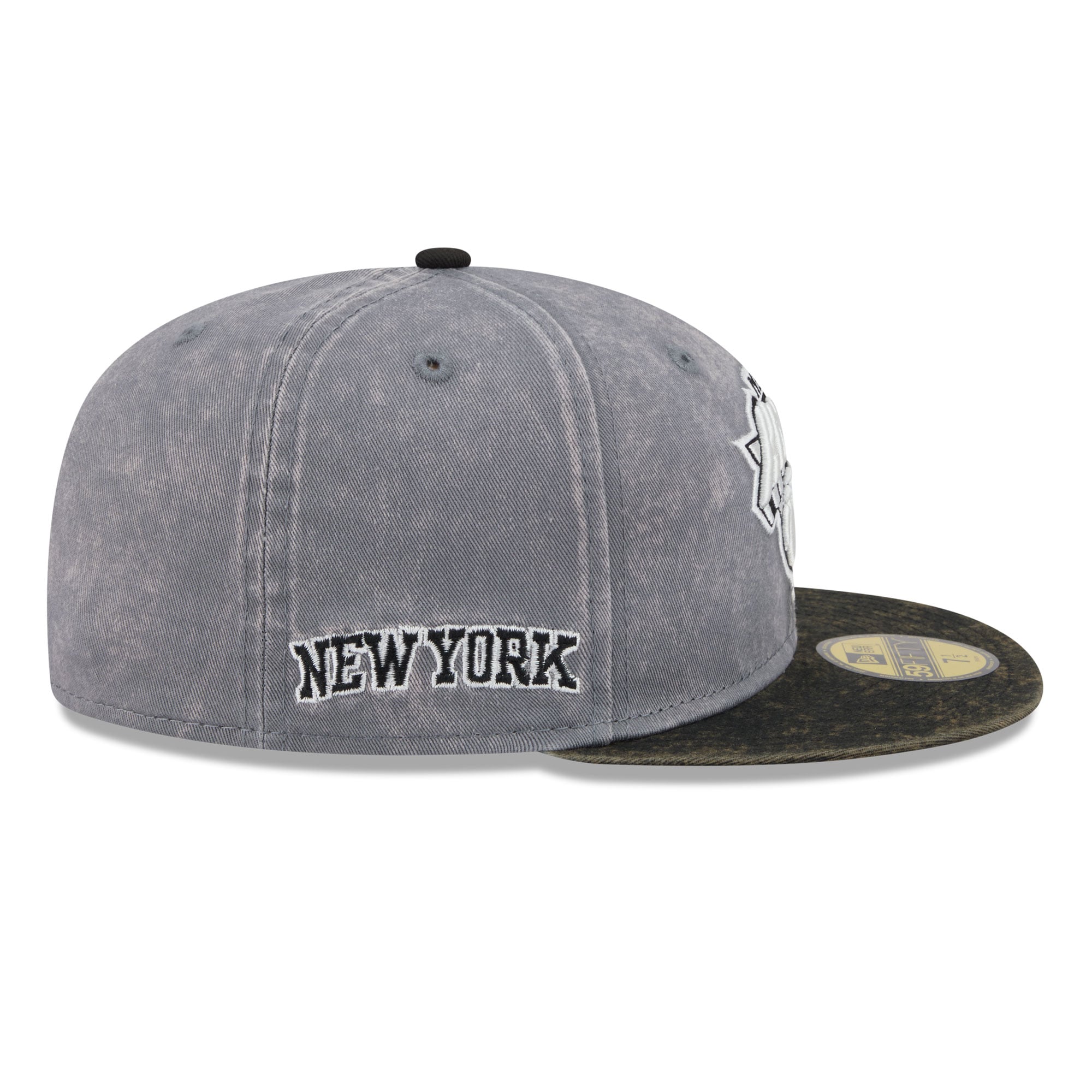 Men's New Era Gray/Black York Knicks Washed 59FIFTY Fitted Hat