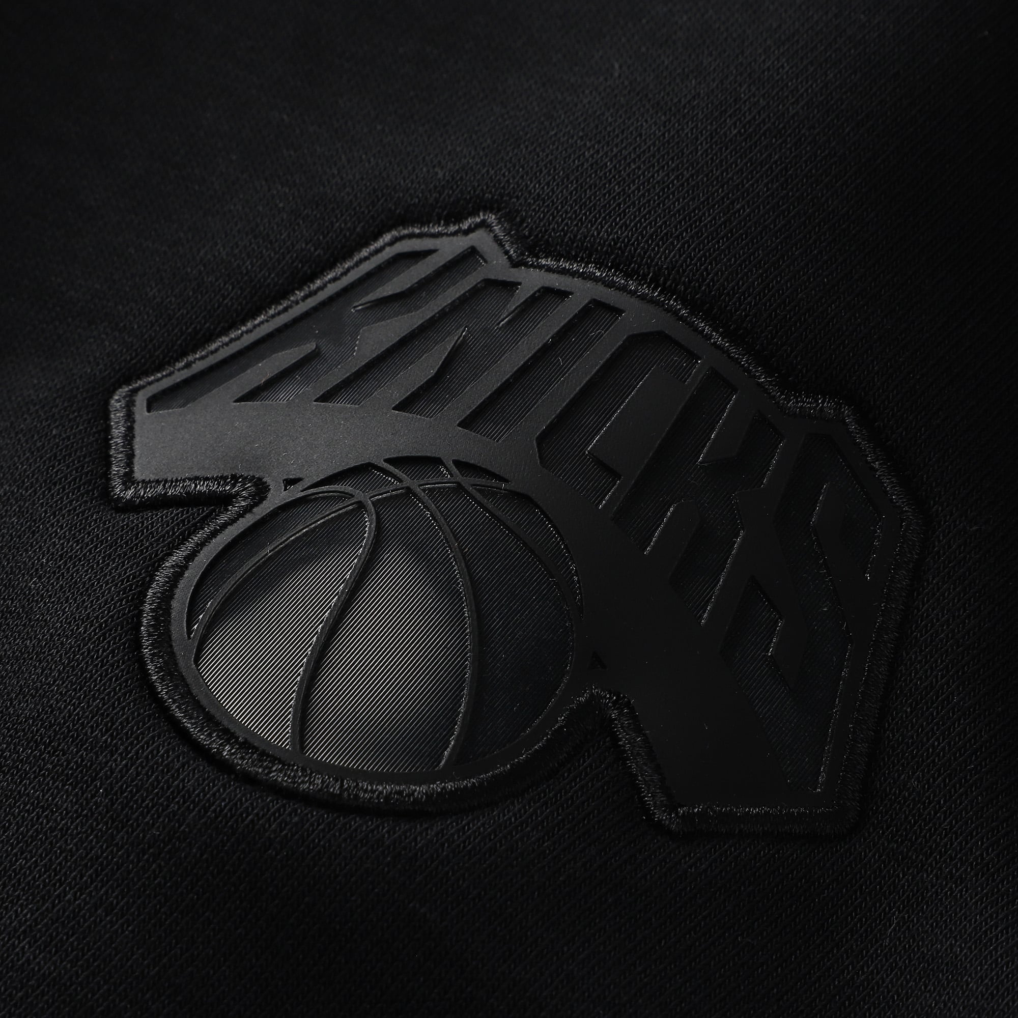Sweat-shirt Nike noir authentique New York Knicks Standard Issue Travel Dri-FIT pour homme