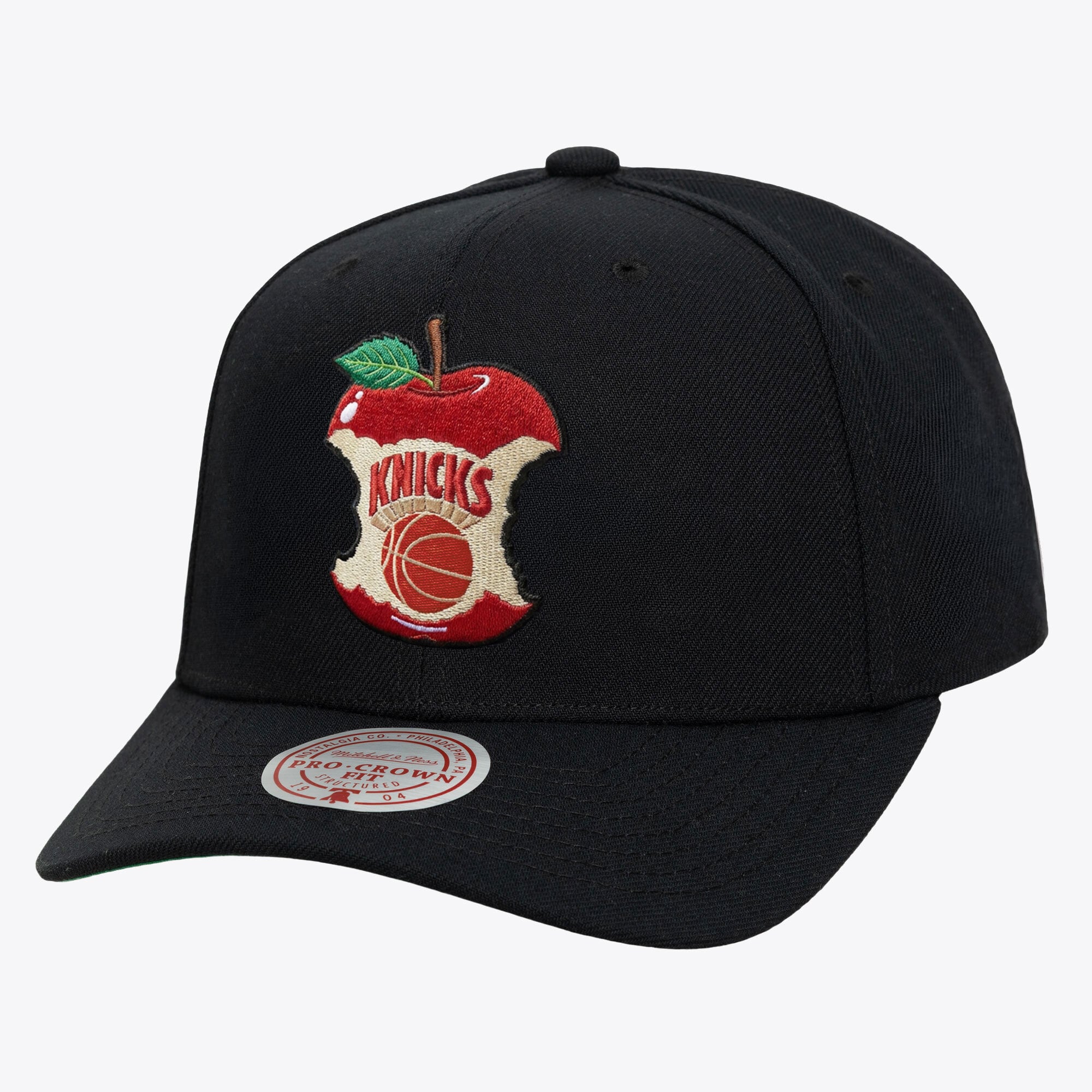 New York Knicks Black Apple Bite Pro Crown Snapback Hat