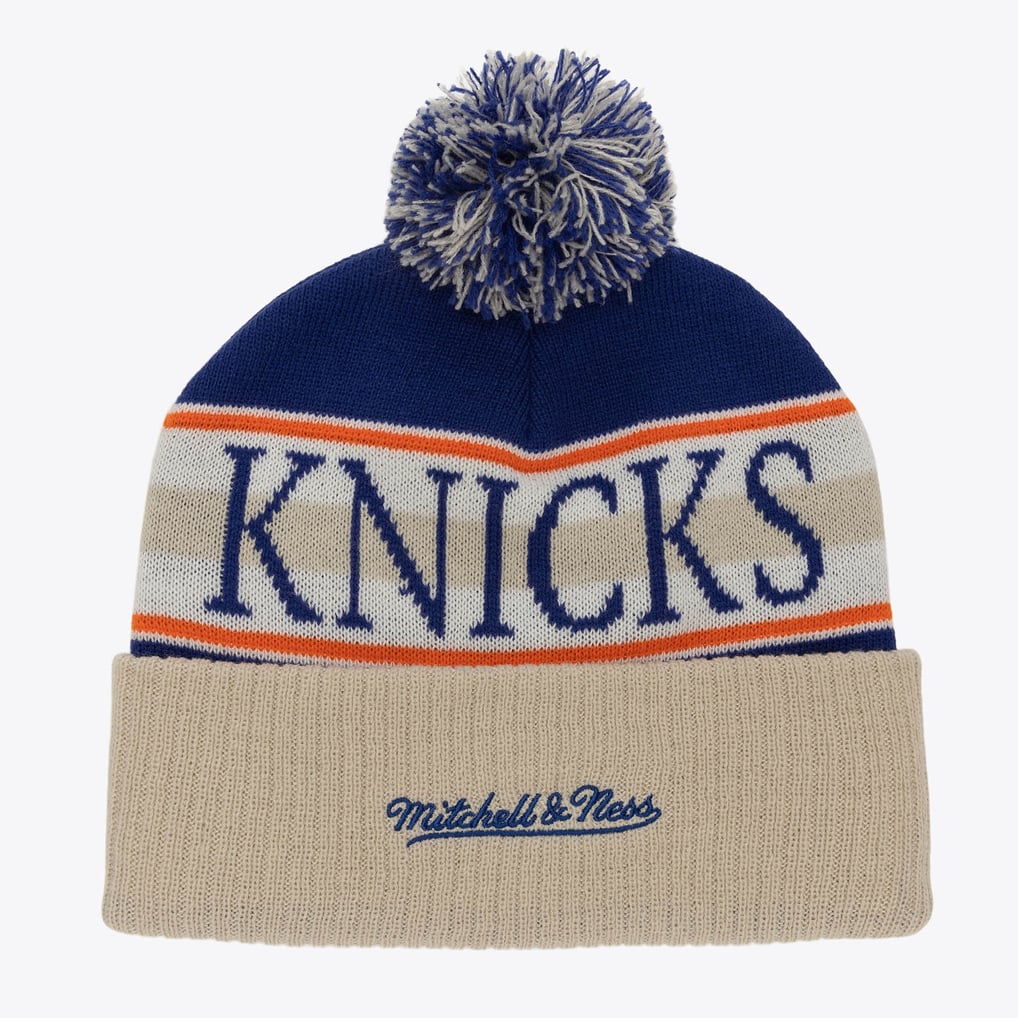 New Era Hardwood Classics NBA New York Knicks Cuffed Knit Beanie w/Pom Pom New York Knicks Classic Pom Knit Hat – New Era Cap main image 4
