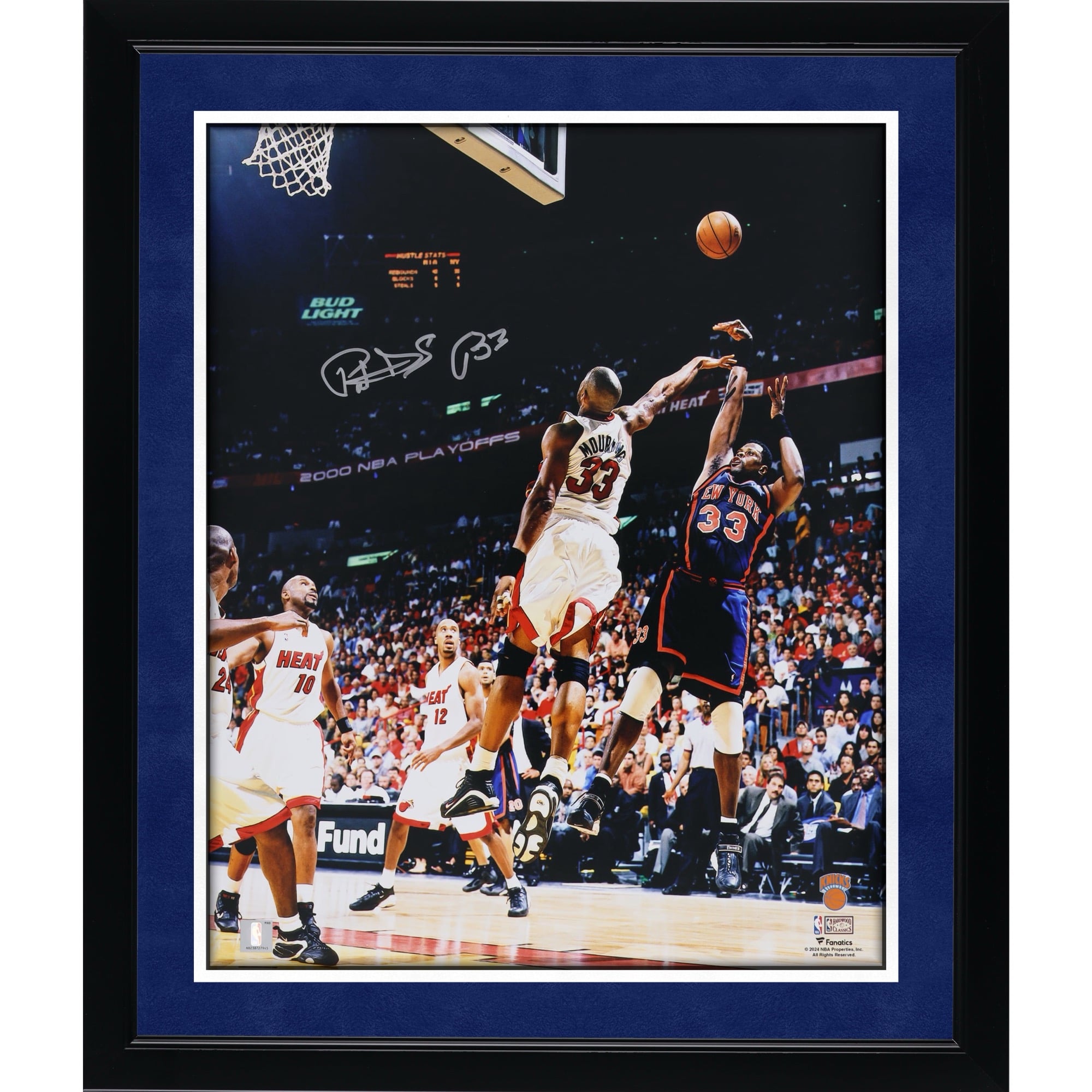 Photo dédicacée de Patrick Ewing (New York Knicks) - Tir en suspension contre le Miami Heat (40,6 x 50,8 cm)