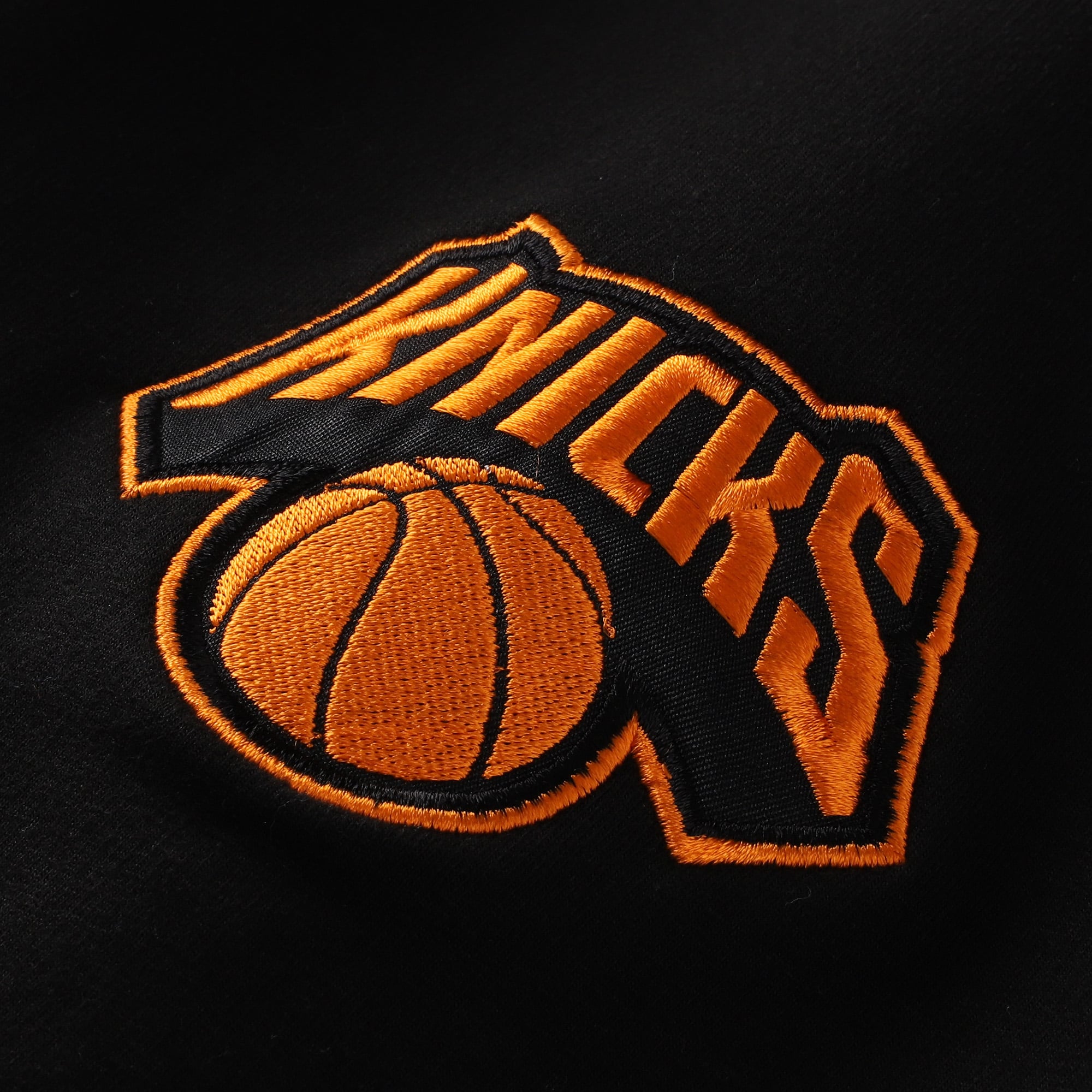 Sweat à capuche unisexe FISLL bleu New York Knicks Logoman Shadow Collection