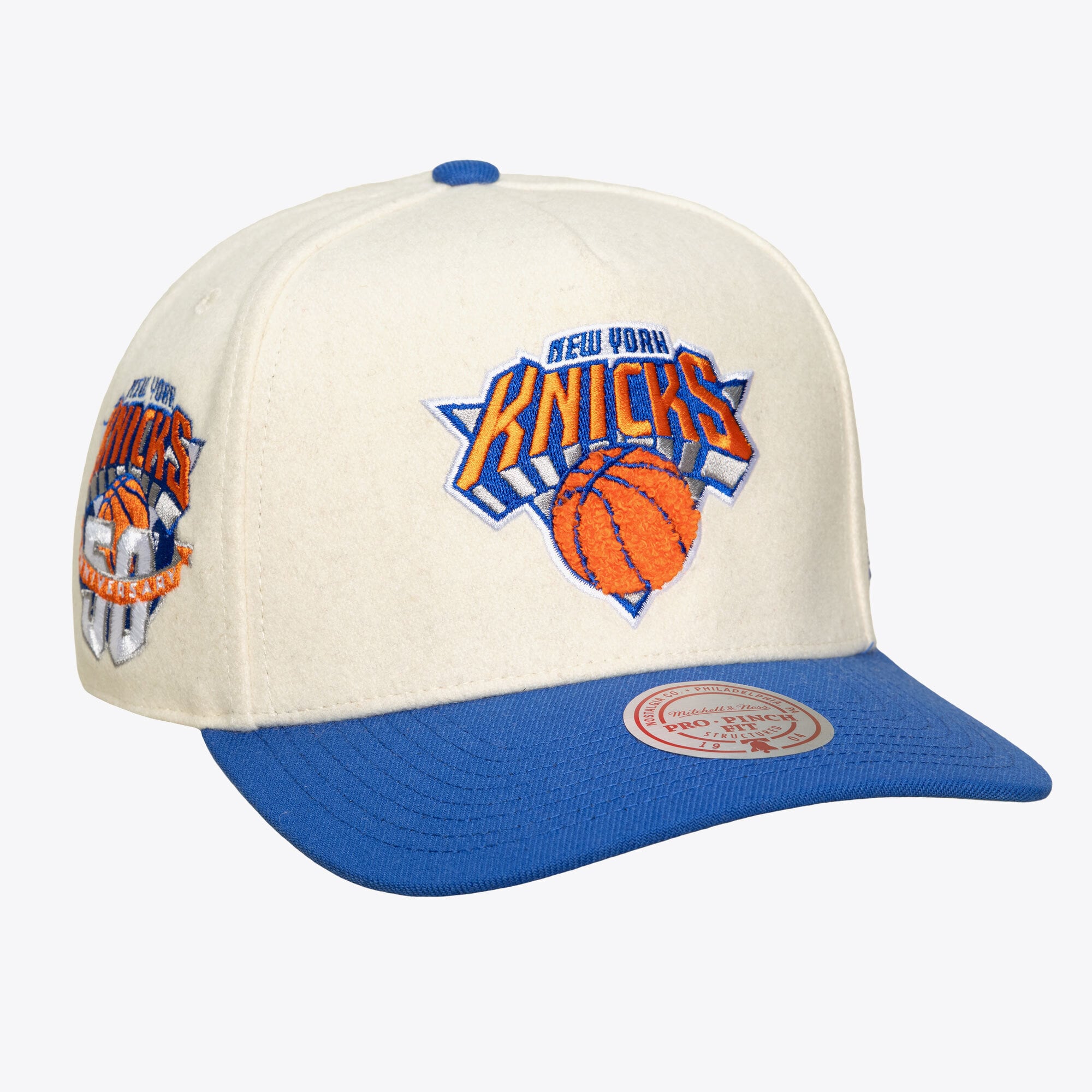 Unisex Mitchell & Ness Cream New York Knicks Cream Team Pro Adjustable Hat