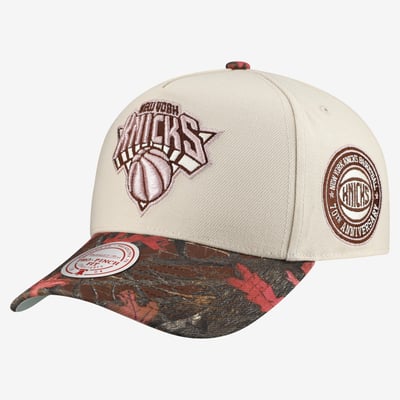  New York Knicks Mitchell & Ness Unisex Fall Pink Pro Snapback Hat - Cream