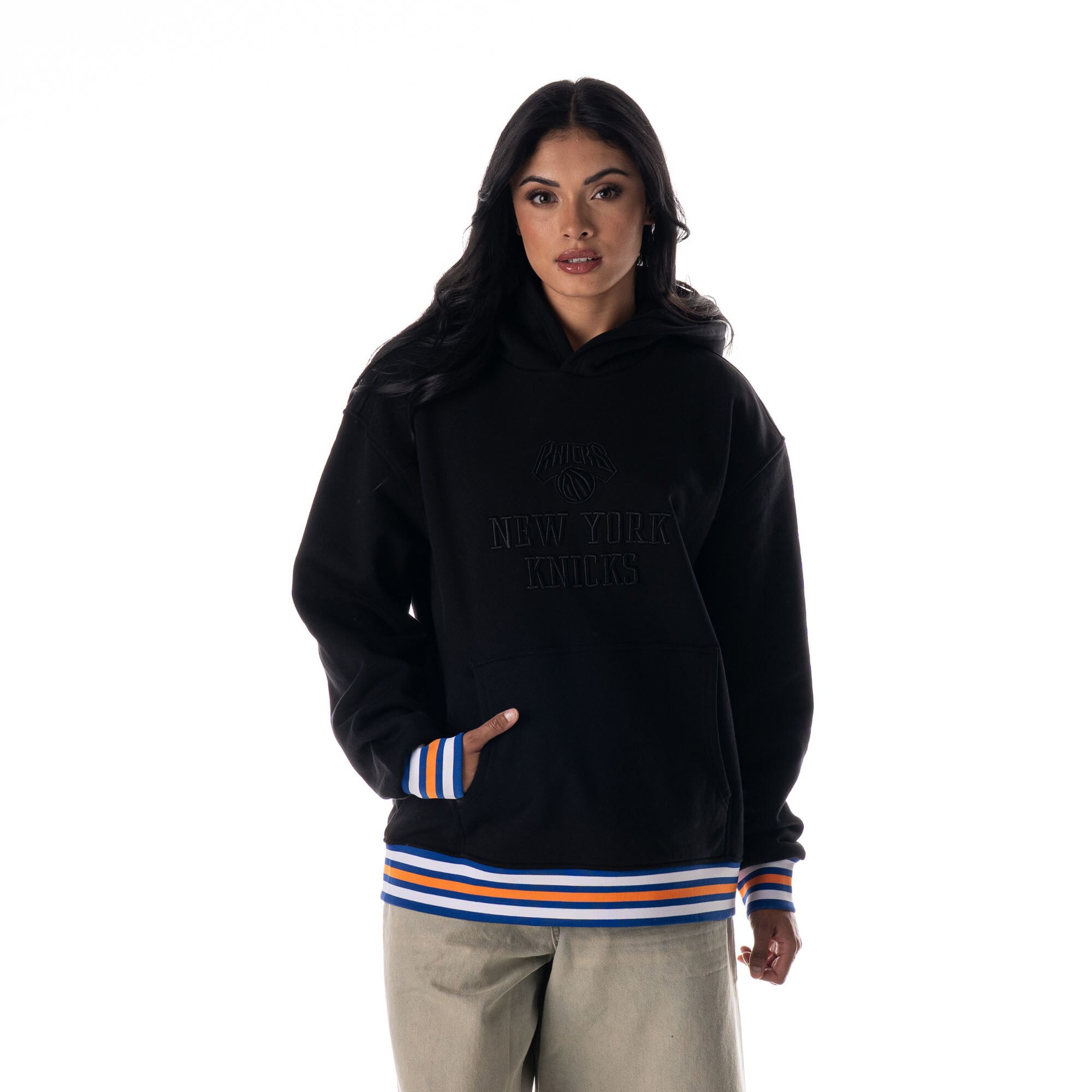 Sweat à capuche unisexe noir The Wild Collective New York Knicks, côtelé personnalisé, de qualité supérieure