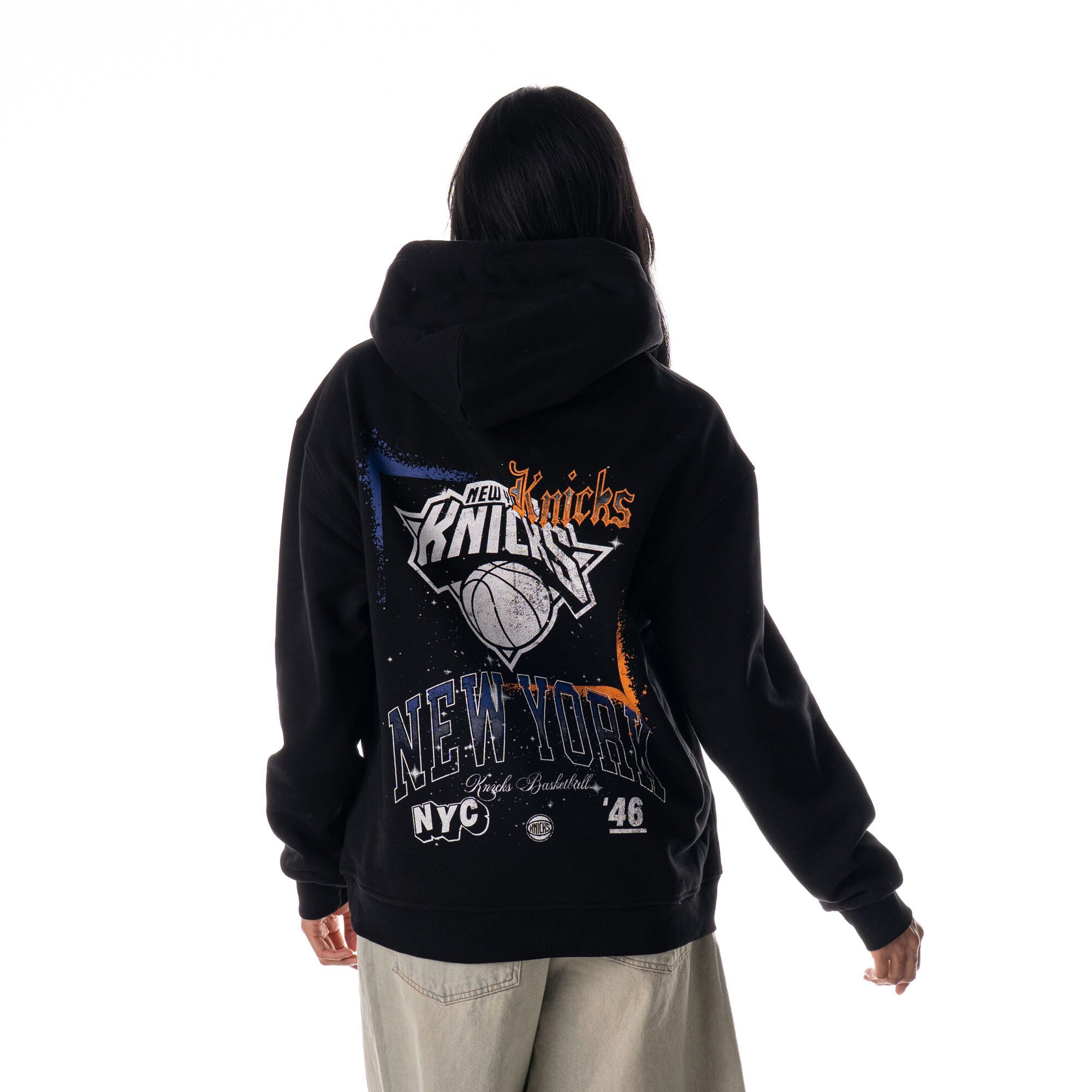 Sweat à capuche unisexe The Wild Collective noir New York Knicks imprimé éclaboussures