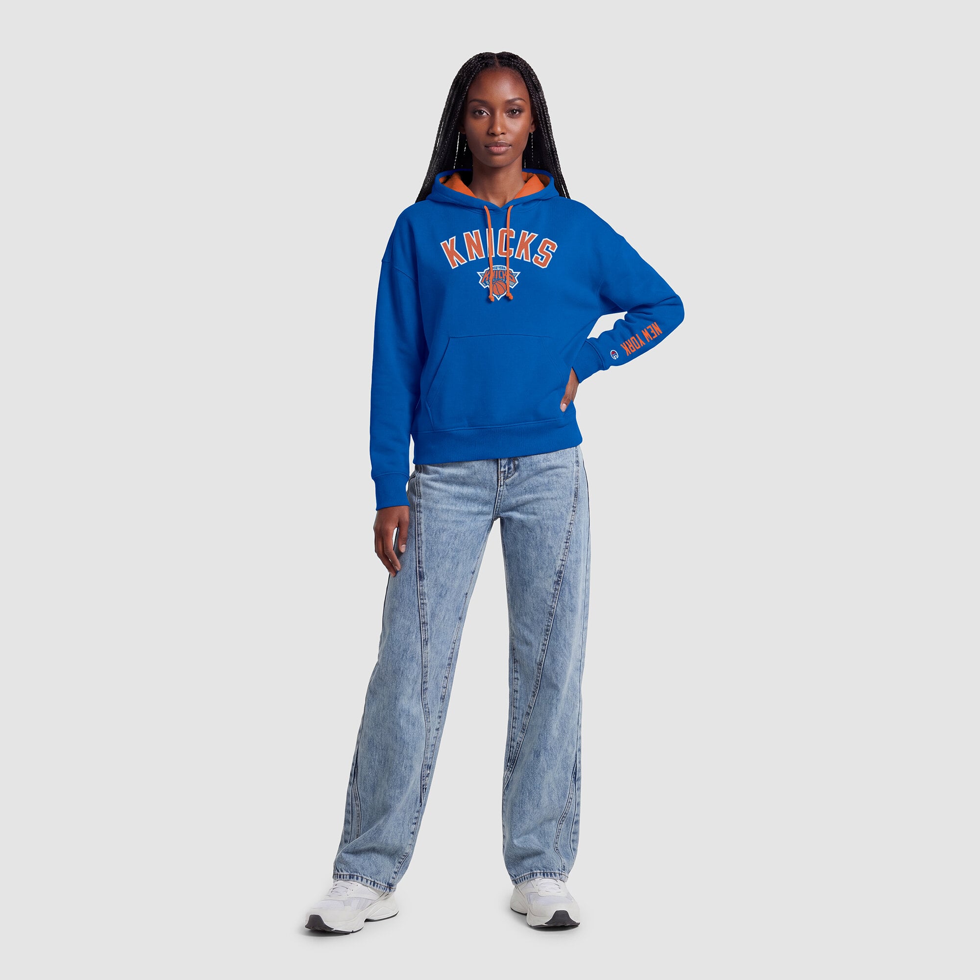 Sweat à capuche Champion bleu pour femme, doublure contrastée New York Knicks