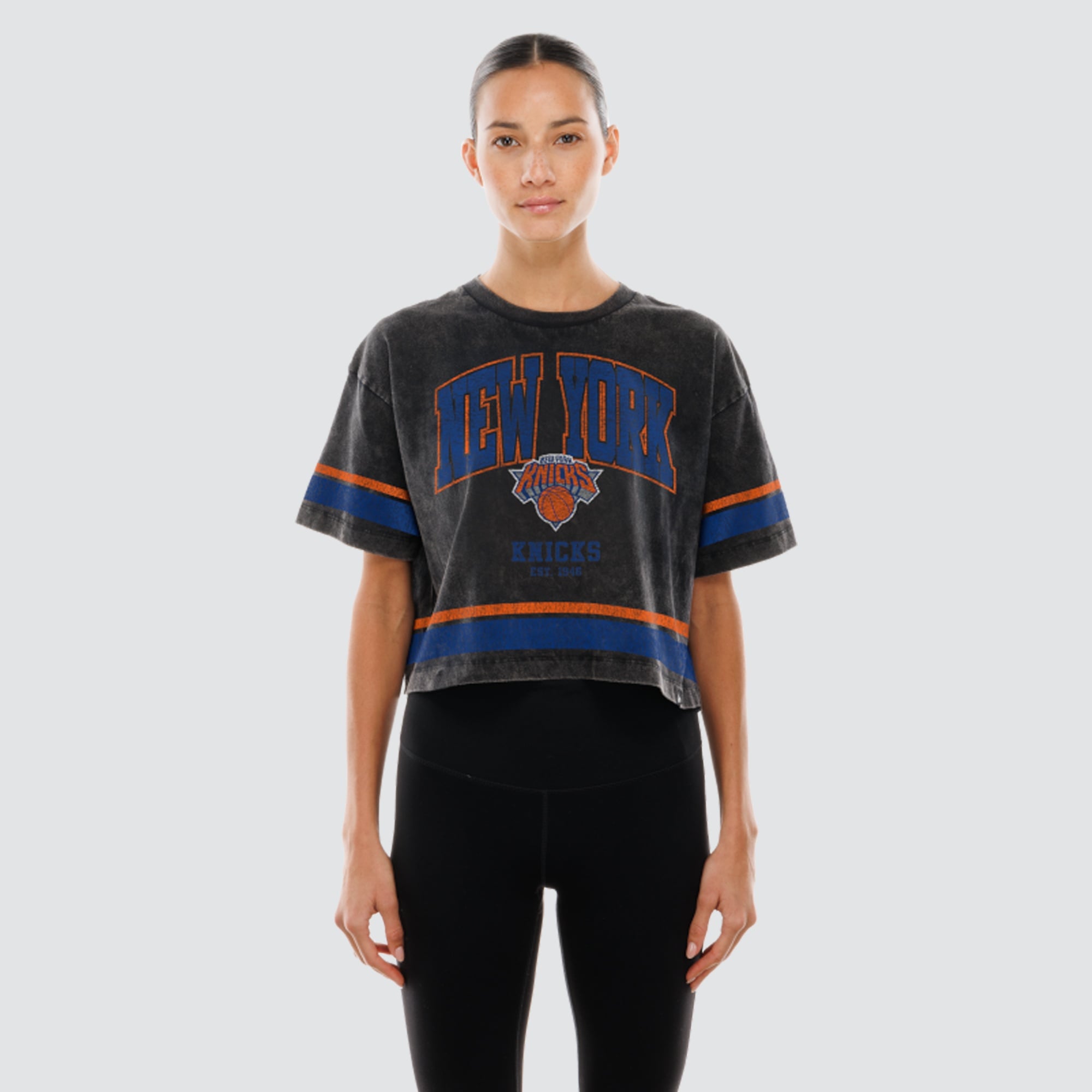 T-shirt court New Era noir pour femme, York Knicks, coupe carrée, délavage minéral