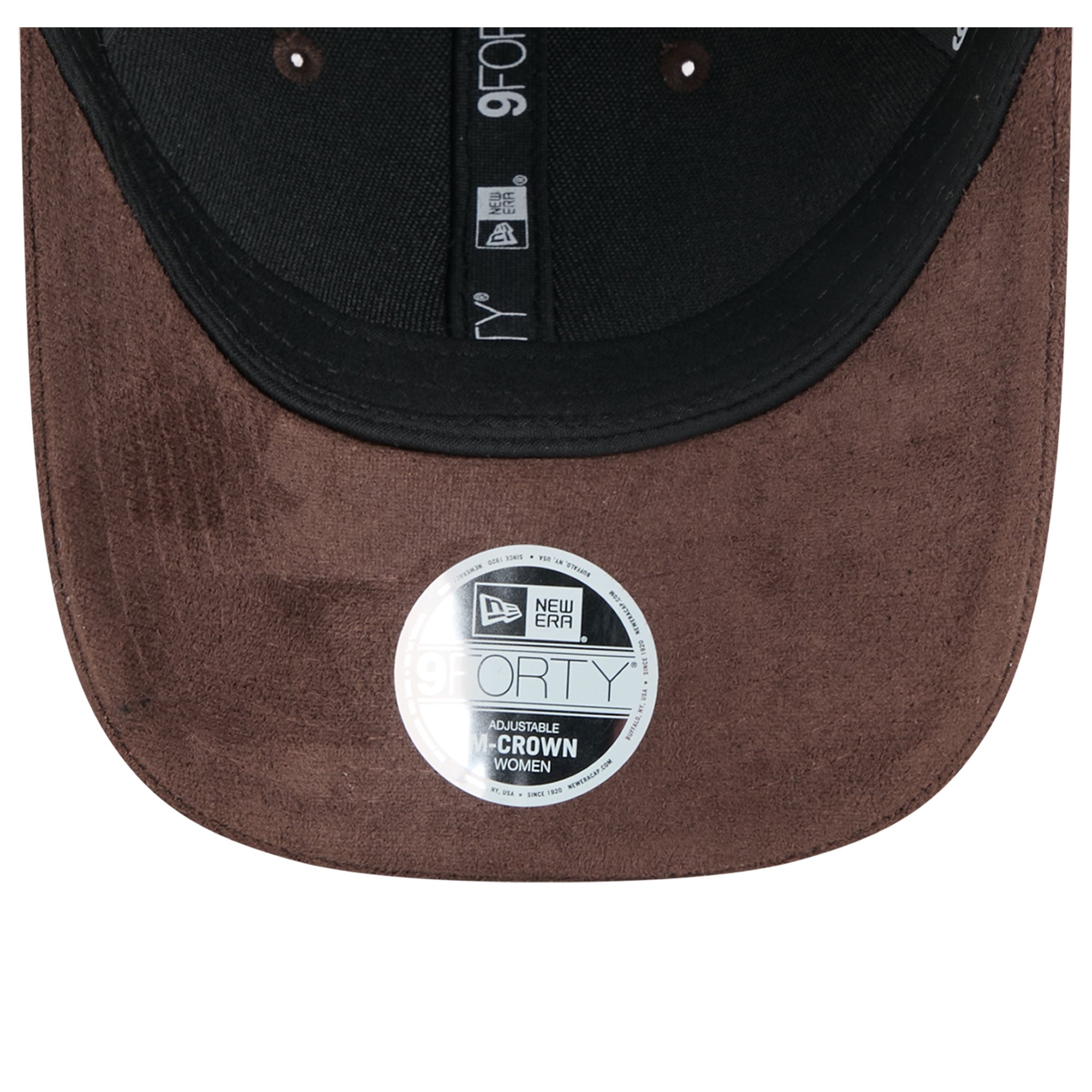 Casquette New Era pour femme, marron clair, New York Knicks, en fausse laine, modèle 9FORTY, à monture A et couronne M ajustable.