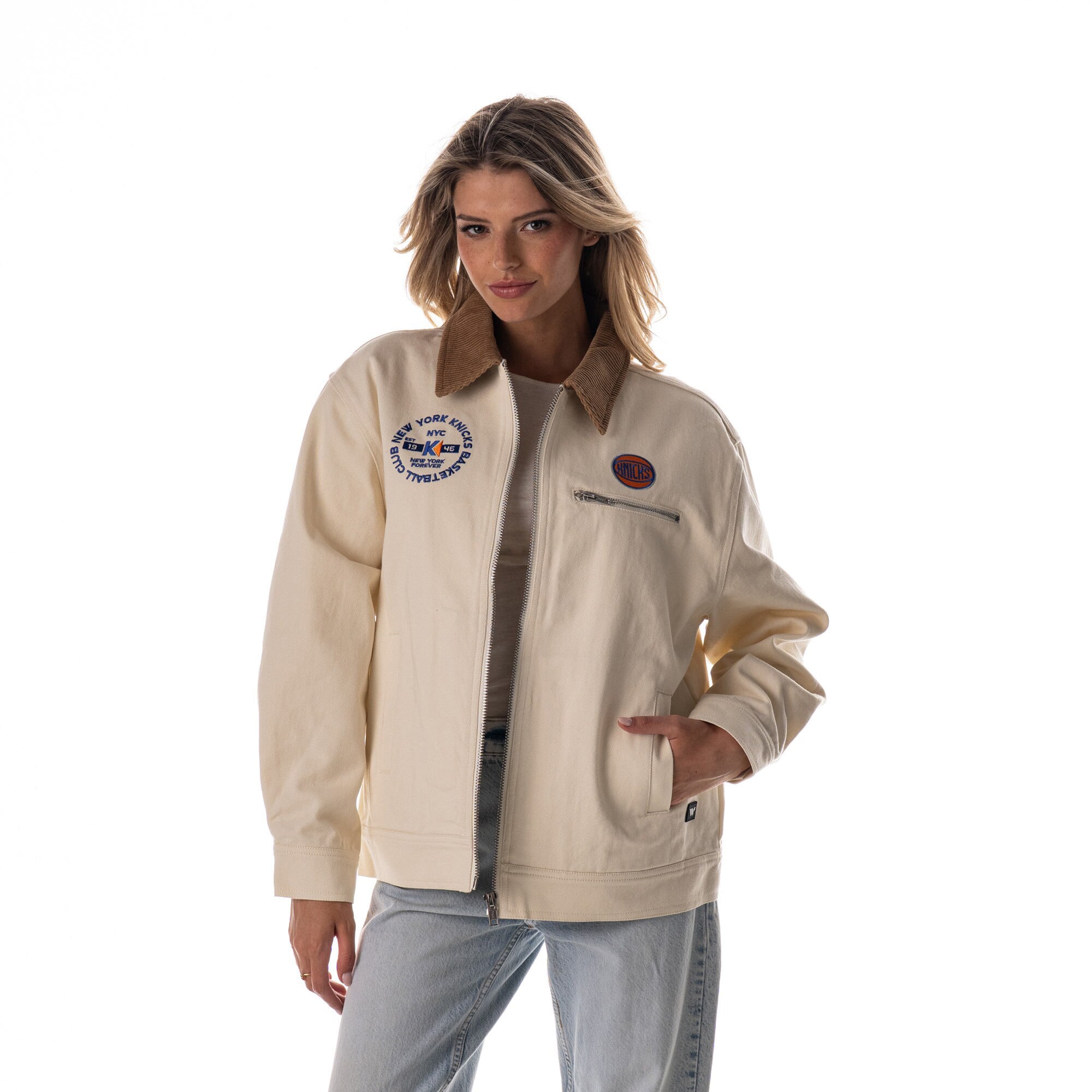 Veste en jean The Wild Collective crème New York Knicks pour femme, fermeture éclair intégrale