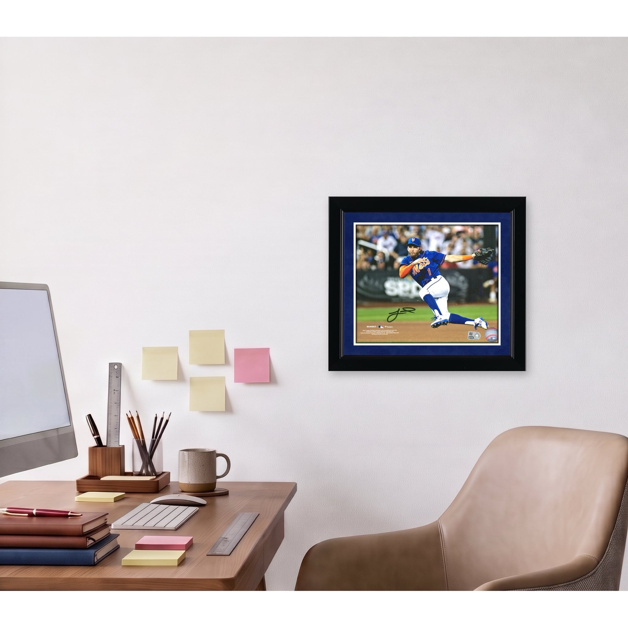 Photo de lancer en saut autographiée par Jeff McNeil, joueur des Mets de New York (8 x 10 pouces).