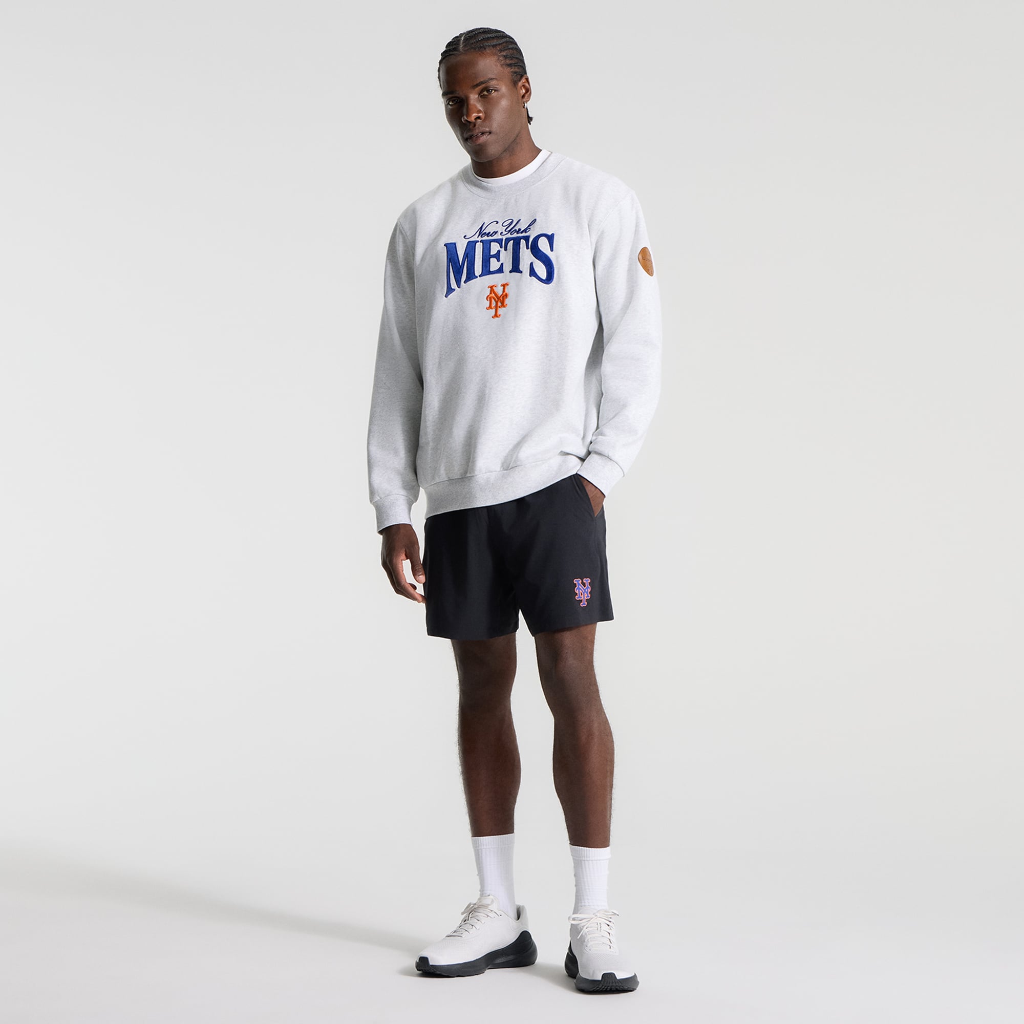 Sweat-shirt Steady State gris chiné ultra clair pour homme de lululemon, modèle Heathered Core, des Mets New York.
