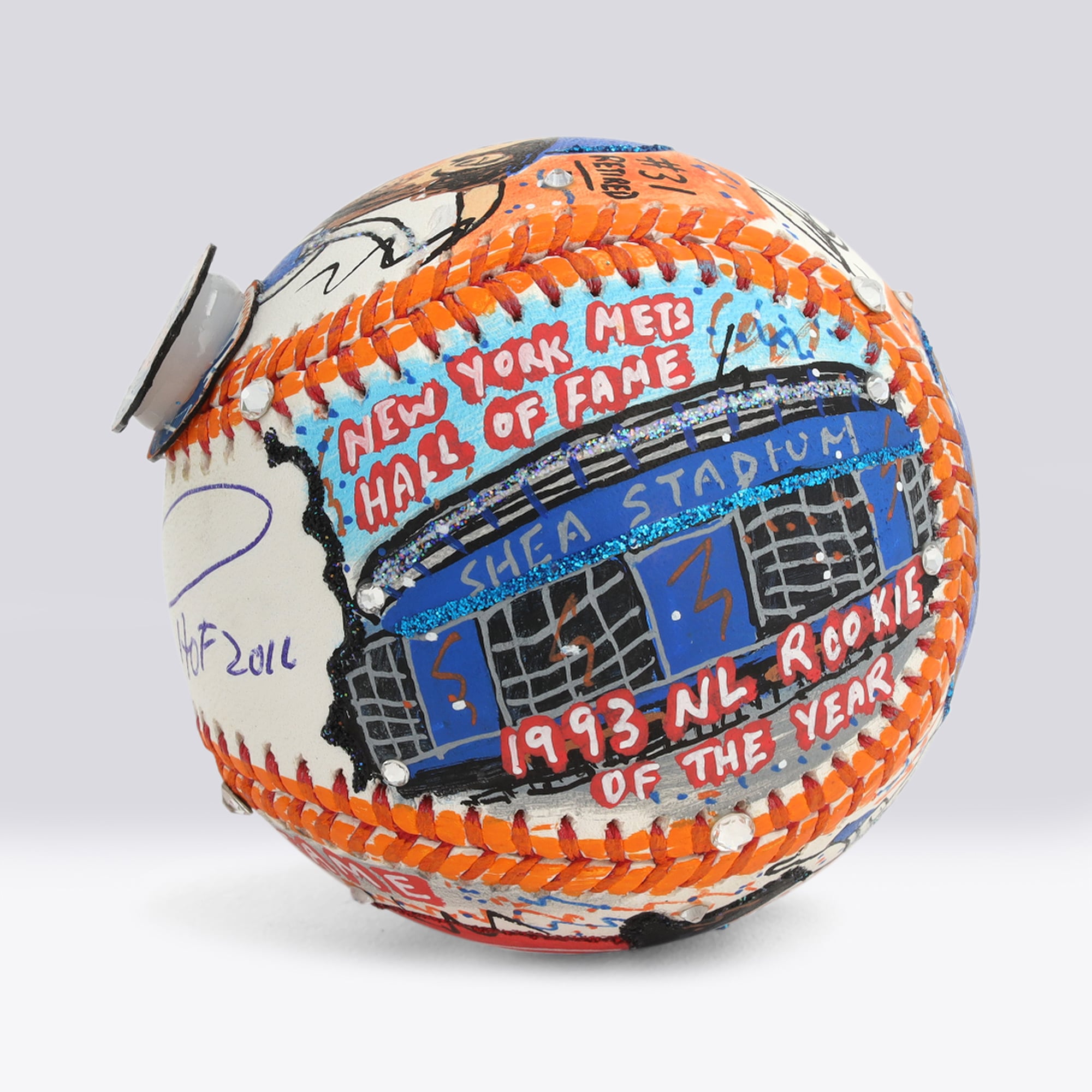 Balle de baseball autographiée par Mike Piazza (New York Mets) avec inscription « HOF 2016 » - Illustration de Charles Fazzino - NF70446034