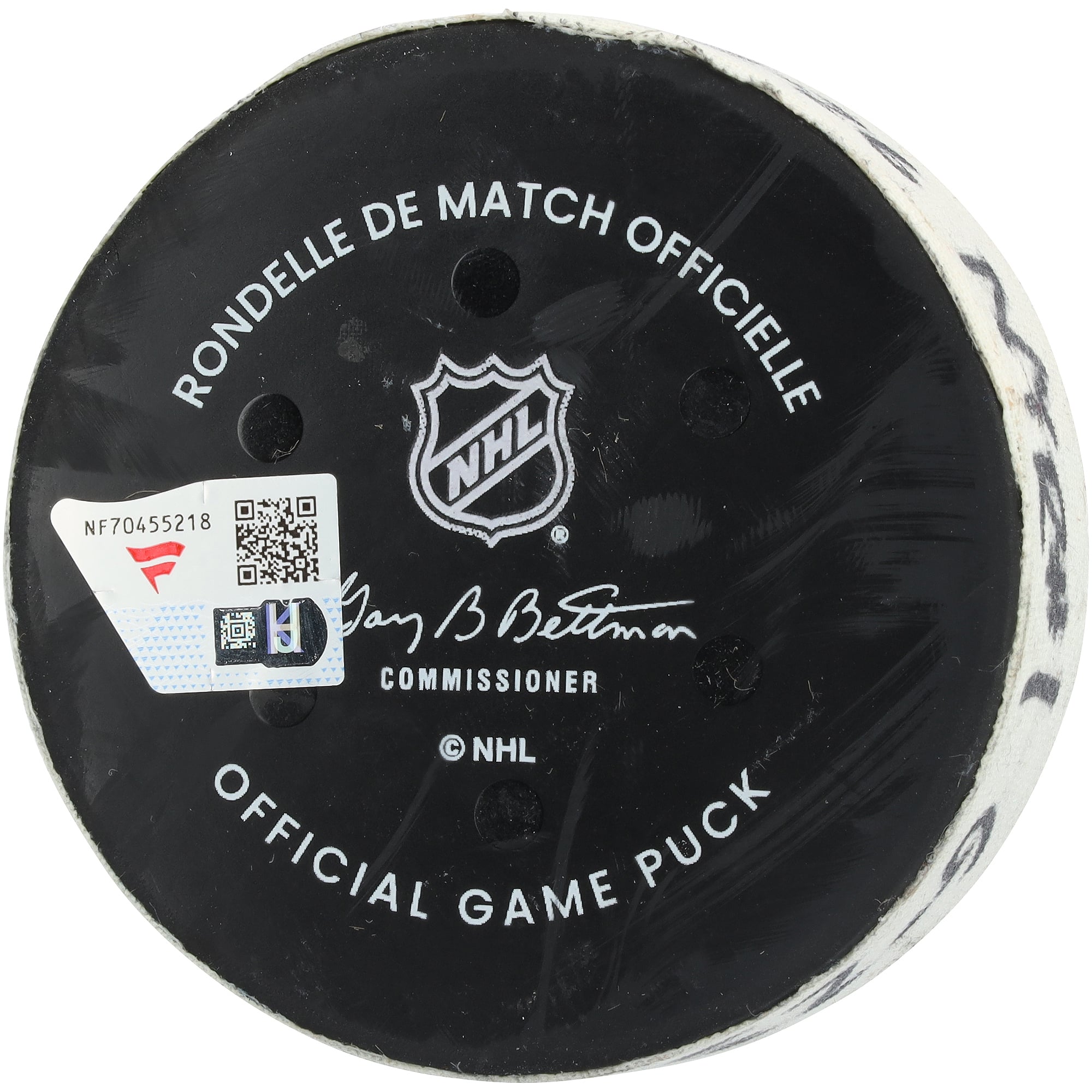 V106832 Rondelle de but utilisée par Adam Fox des Rangers de New York lors du match du 2 avril 2026 contre les Canadiens de Montréal. Numéro 23 : Adam Fox UNS GU HOCKEY PUCK 46213 COLGMUEQU GUHKPU3403 #17
