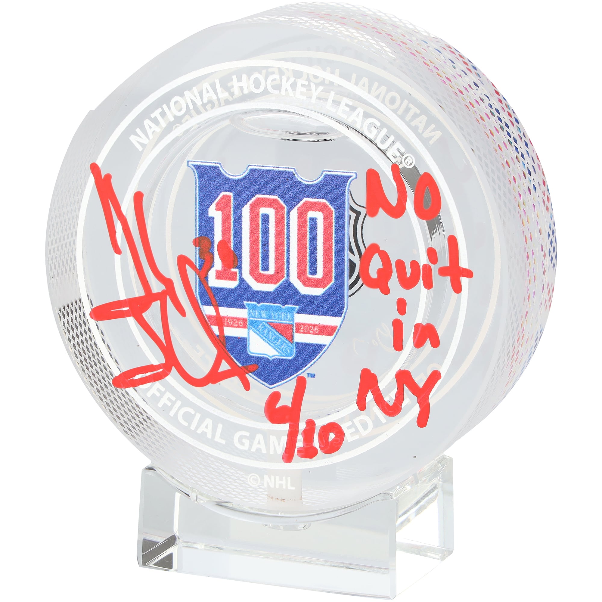 Rondelle de cristal autographiée par Henrik Lundqvist des Rangers de New York, commémorant le 100e anniversaire de la saison 2025-2026, avec l'inscription « No Quit in NY » - Remplie de glace - Édition limitée à 10 exemplaires