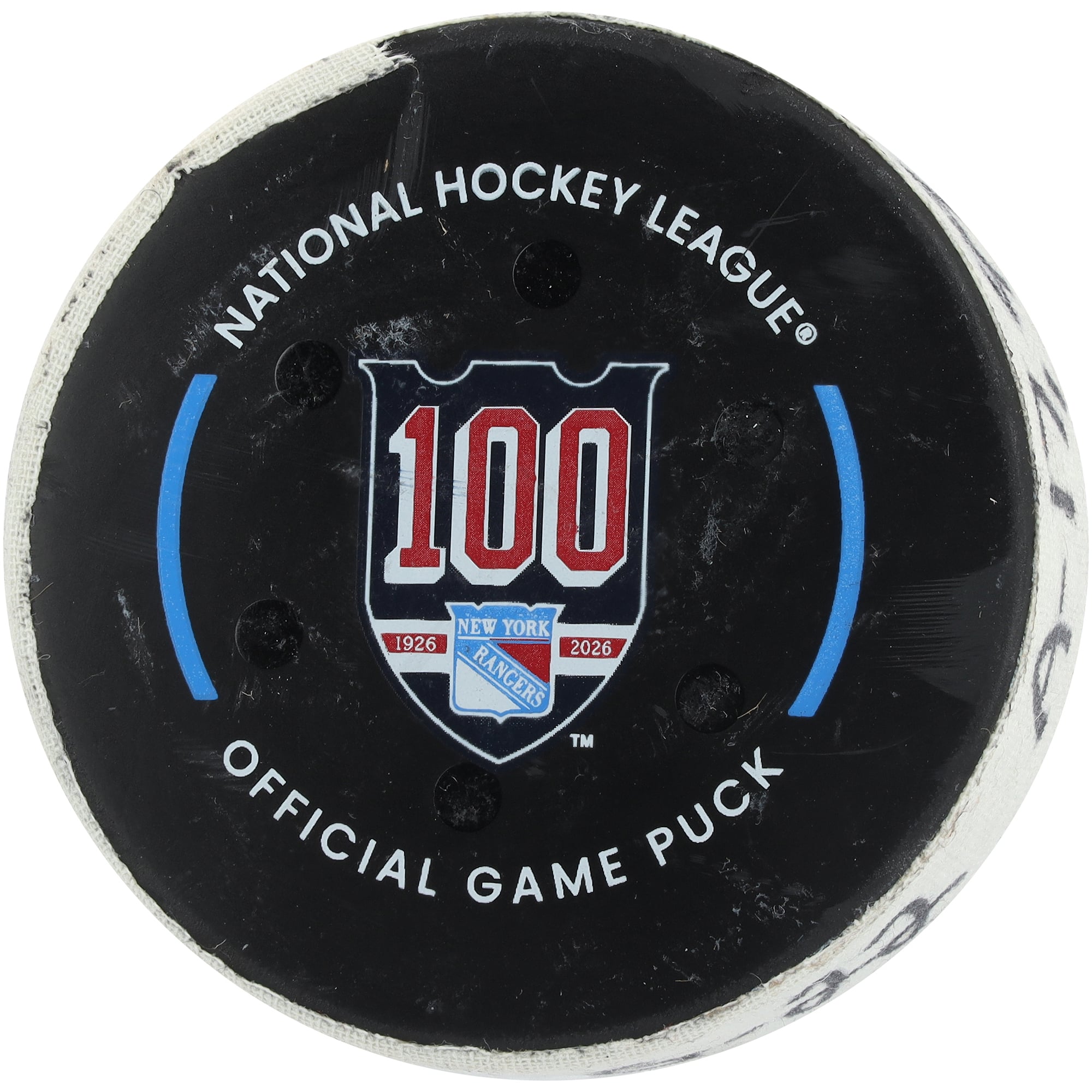 V106832 Rondelle de but utilisée par Jonny Brodzinski des Rangers de New York le 27 mars 2026 contre les Blackhawks de Chicago - Premier des deux buts marqués. 76 Jonny Brodzinski UNS GU POULET DE HOCKEY 46213 COLGMUEQU GUHKPU3391 #5