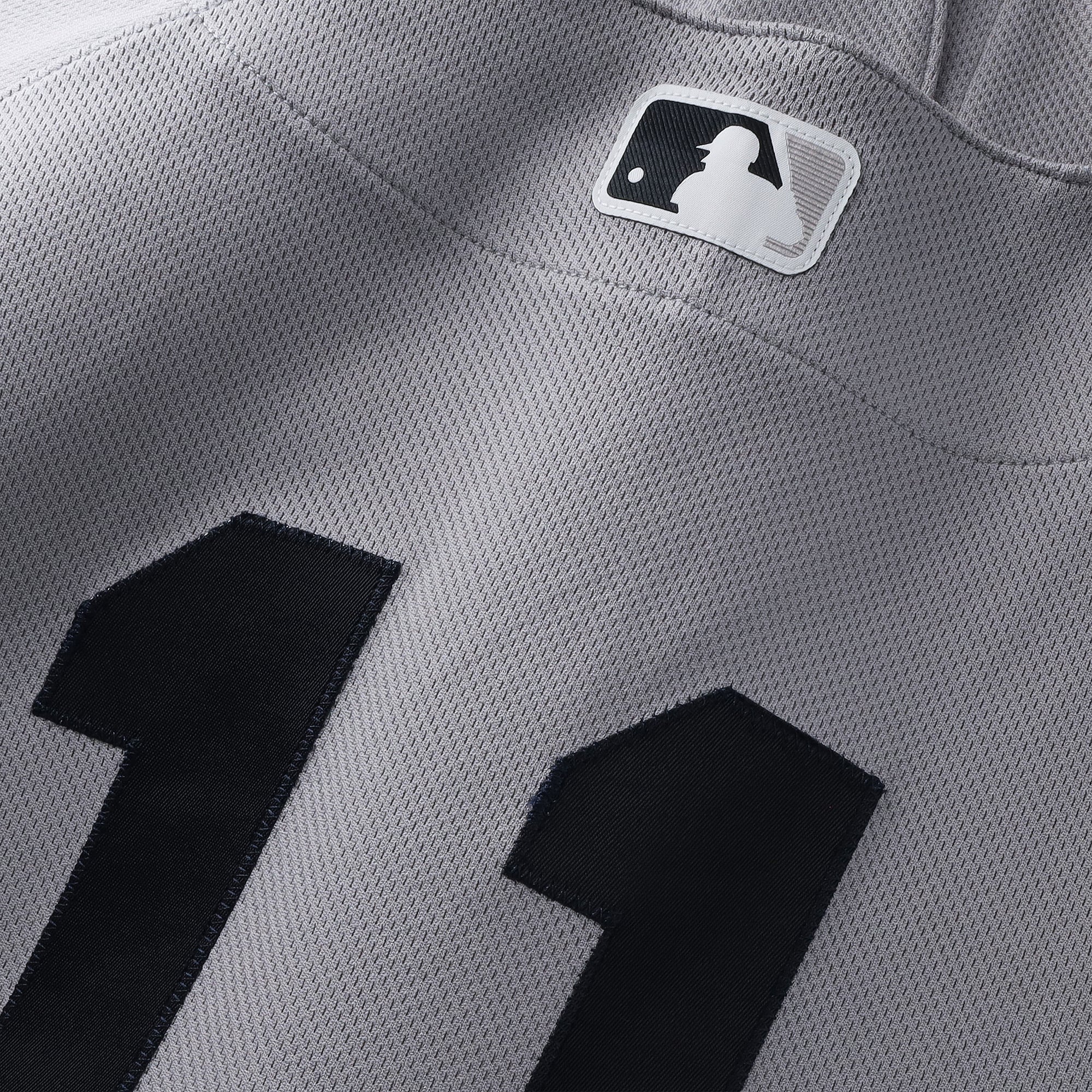 Maillot gris Nike porté par Anthony Volpe (New York Yankees) lors du match n° 11 contre les Washington Nationals le 12 juillet 2026