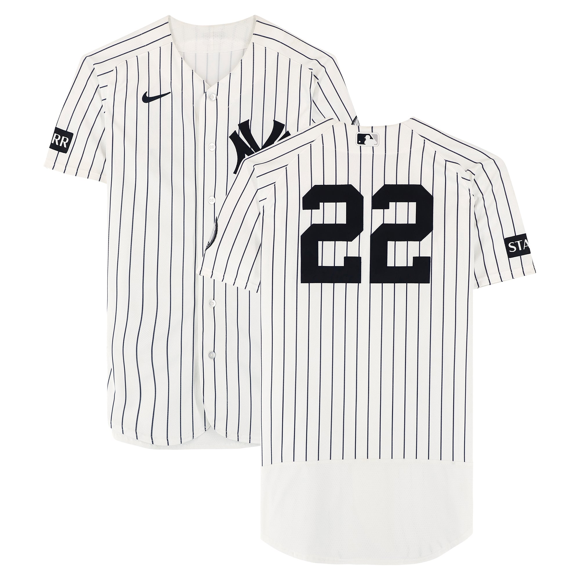 Maillot blanc à rayures Nike porté par Ben Rice (New York Yankees) sous le numéro 22, lors du match contre les Red Sox de Boston le 30 août 2026.