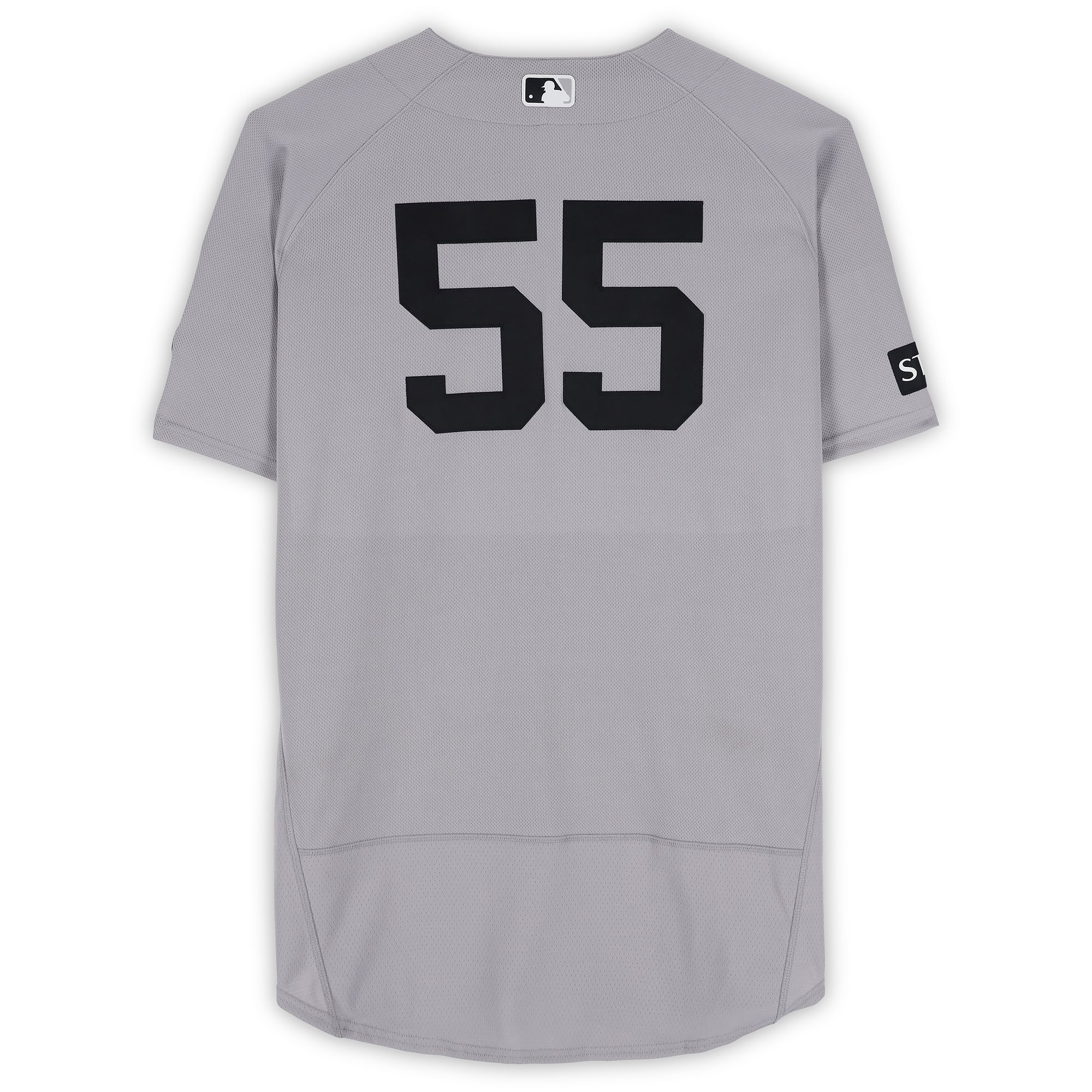 Maillot gris n° 55 porté par Carlos Rodón des Yankees de New York lors du match contre les Athletics le 29 mai 2026 - 6 manches lancées, 1 point mérité, 3 retraits sur des prises, 1 victoire