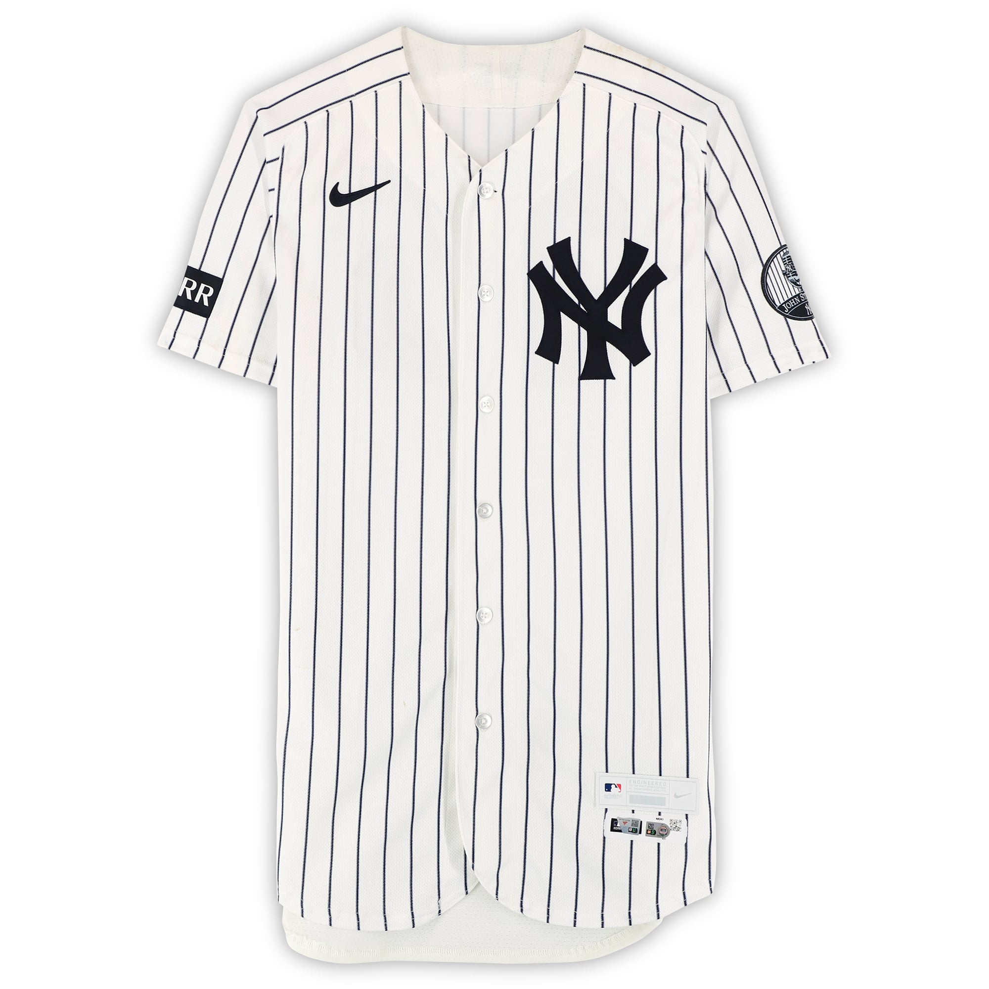 Maillot blanc à rayures Nike porté par Cody Bellinger (New York Yankees, n° 35) lors du match contre les Red Sox de Boston le 30 août 2026.
