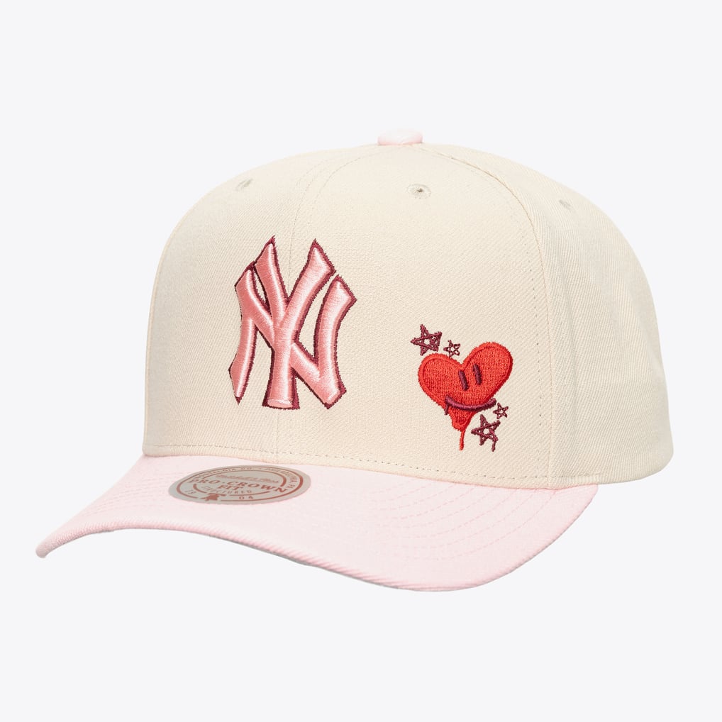 Cream/Pink New York Yankees V-Day Hook Pro Pinch Snapback Hat