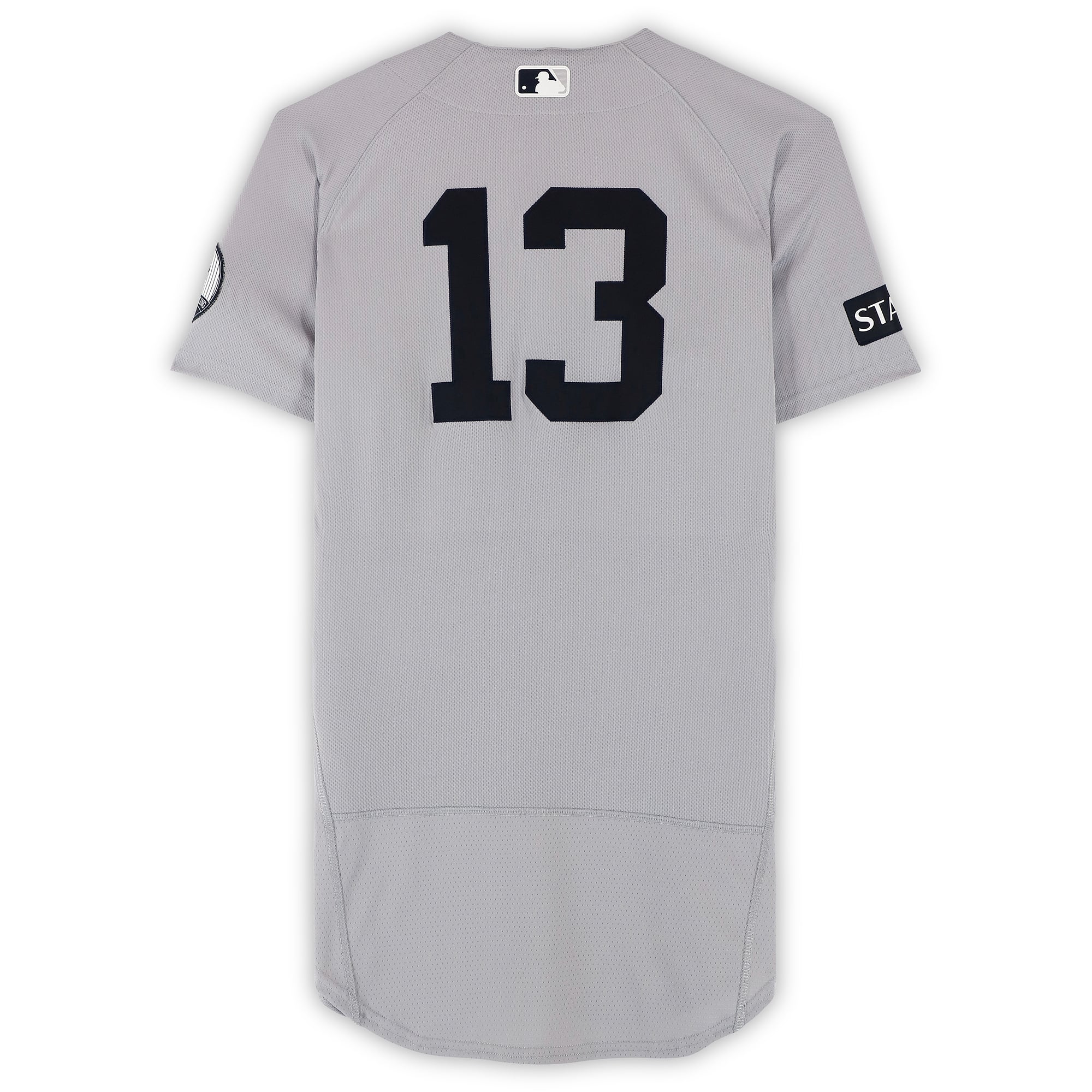 Maillot gris Nike n° 13 porté par Jazz Chisholm Jr. (New York Yankees) lors du match contre les Orioles de Baltimore le 20 août 2026