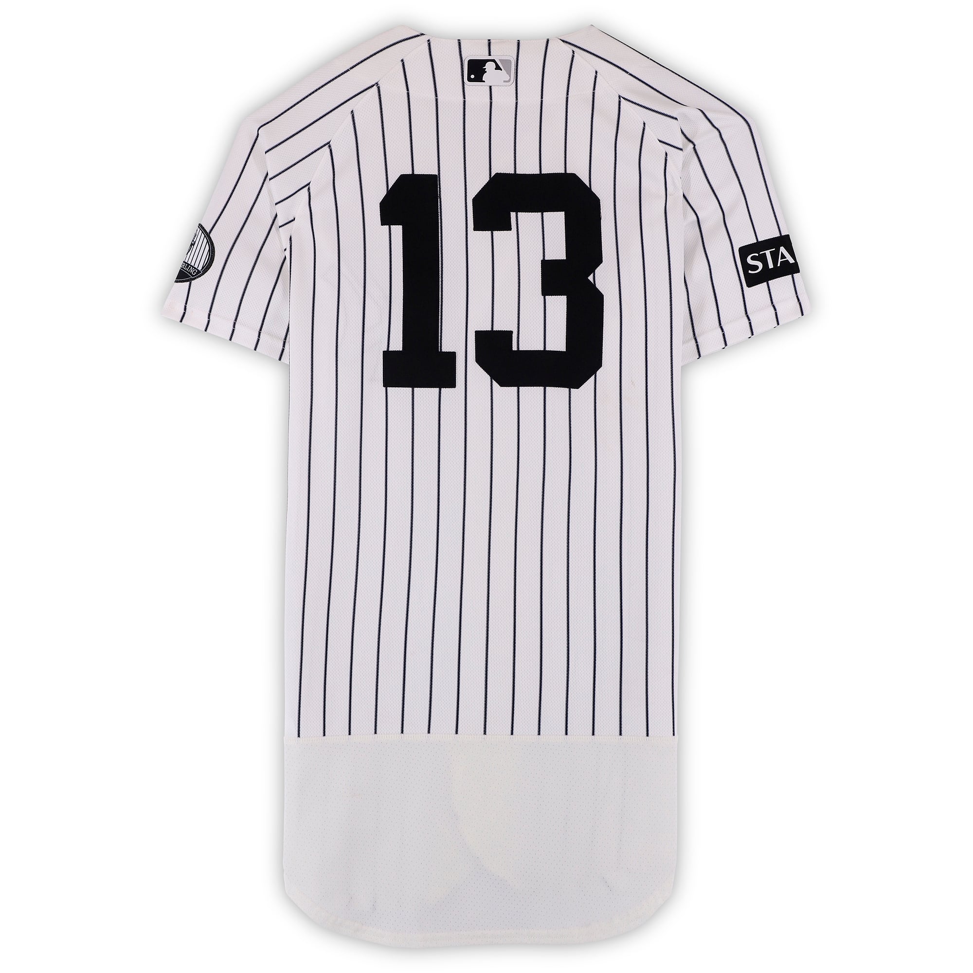 Maillot blanc à fines rayures n° 13 porté par Jazz Chisholm Jr. (New York Yankees) contre les Mariners de Seattle le 13 août 2026