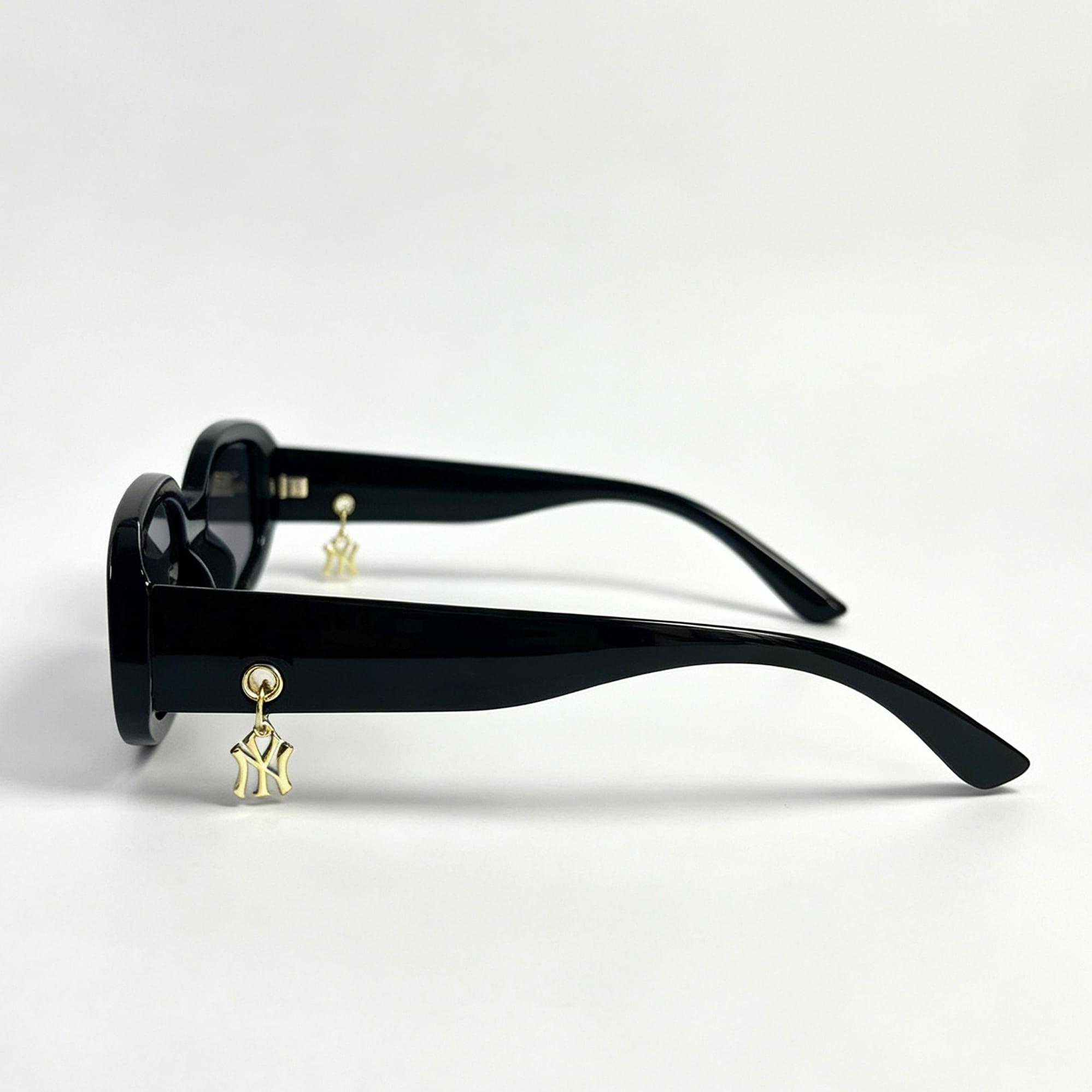 LUV AJ New York Yankees Logo Charm Sunglasses