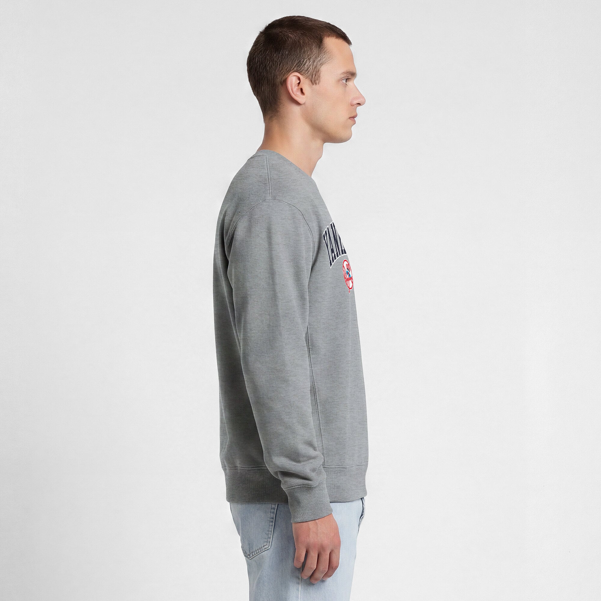 Men's Champion Heather Gray New York Yankees Fleece Crew Sweatshirt